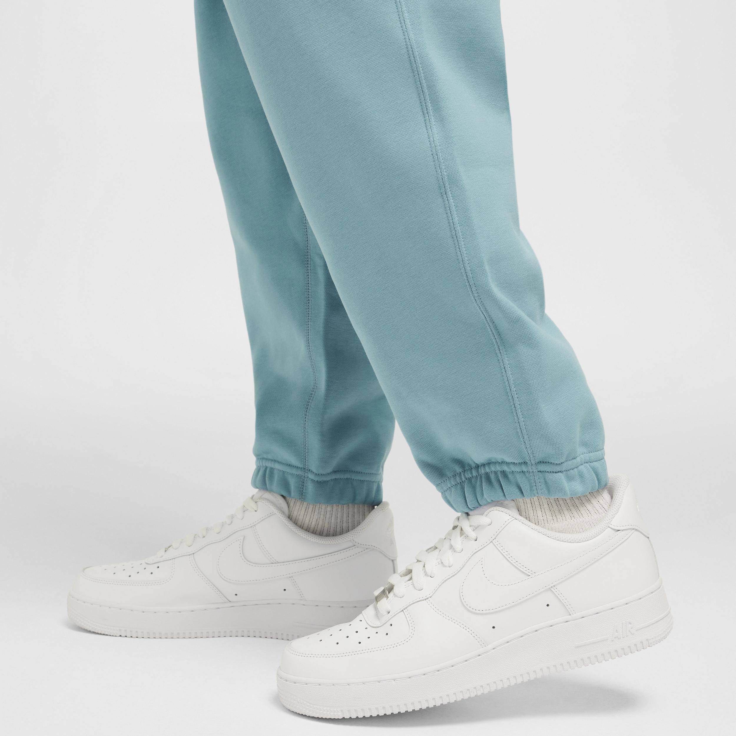 Nike Men's Solo Swoosh Fleece Pants Product Image
