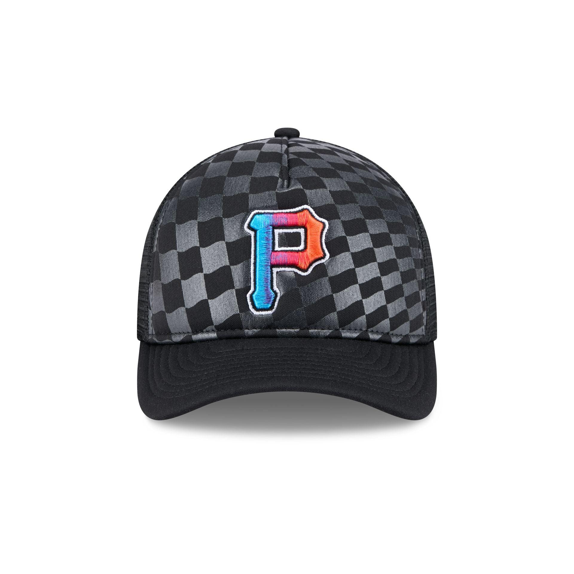 Pittsburgh Pirates Gradient Raceway 9FORTY M-Crown A-Frame Trucker Hat Male Product Image
