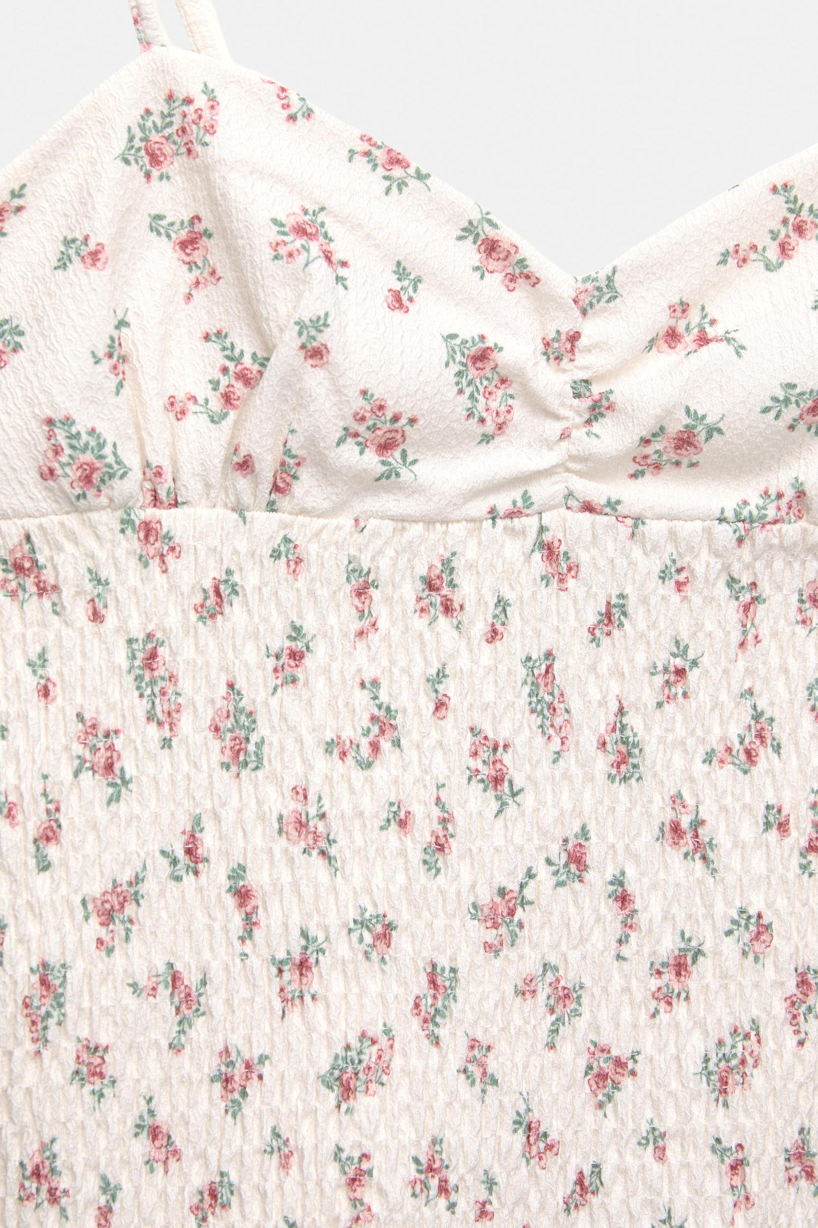 Floral strappy top Product Image