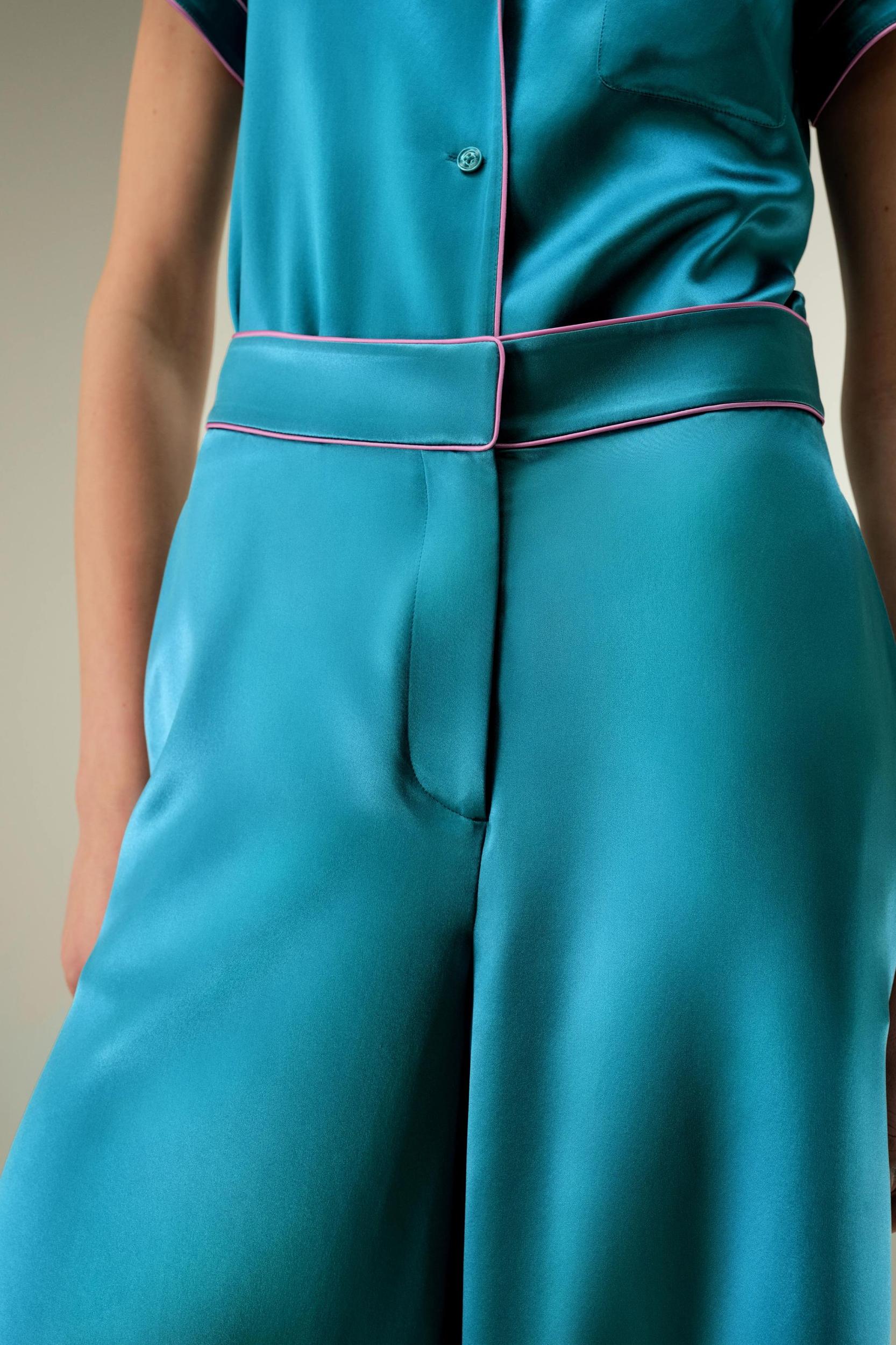 LSxES Contrast-Trimmed Silk Culottes Product Image