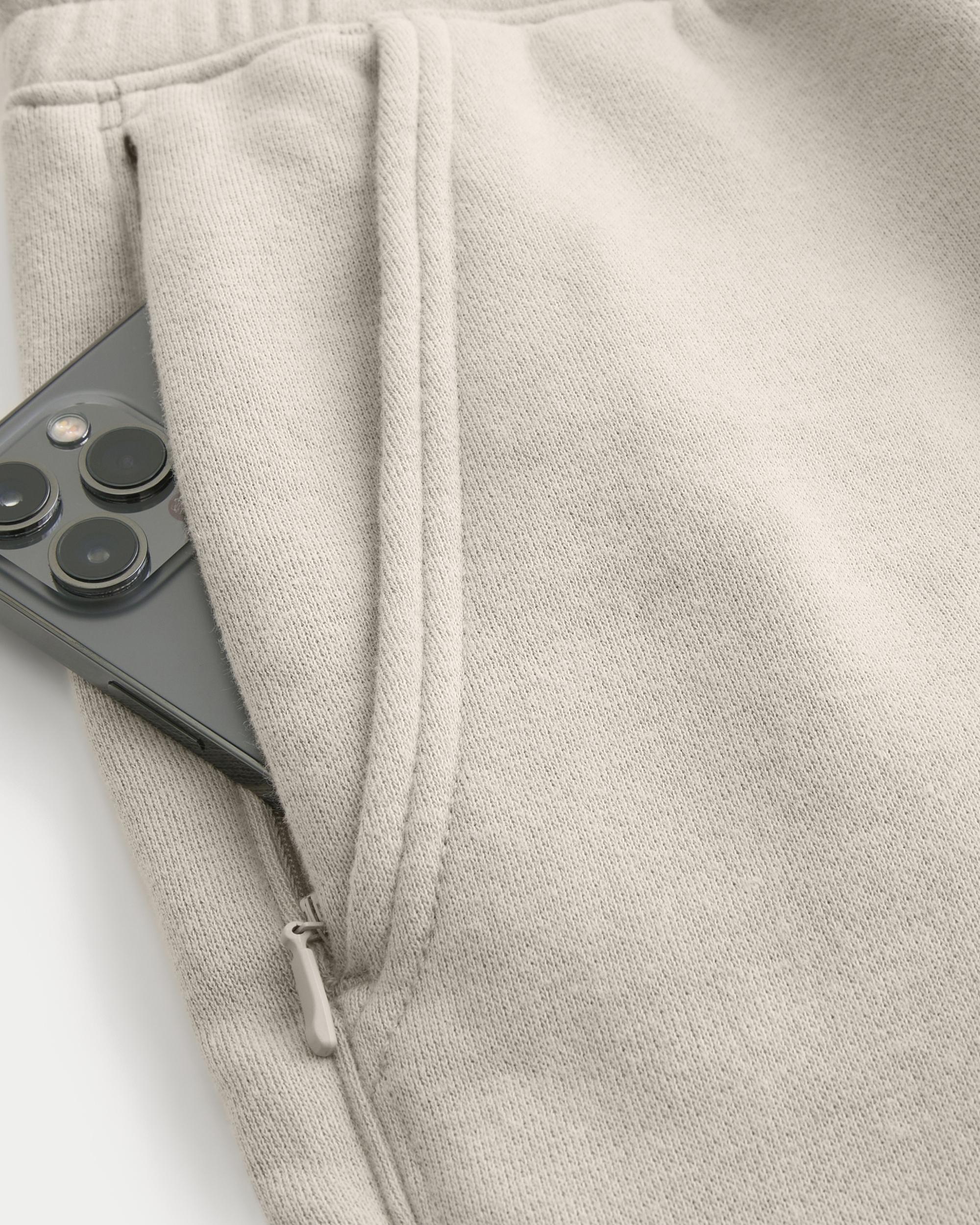 Relaxed Fleece Logo Joggers Product Image