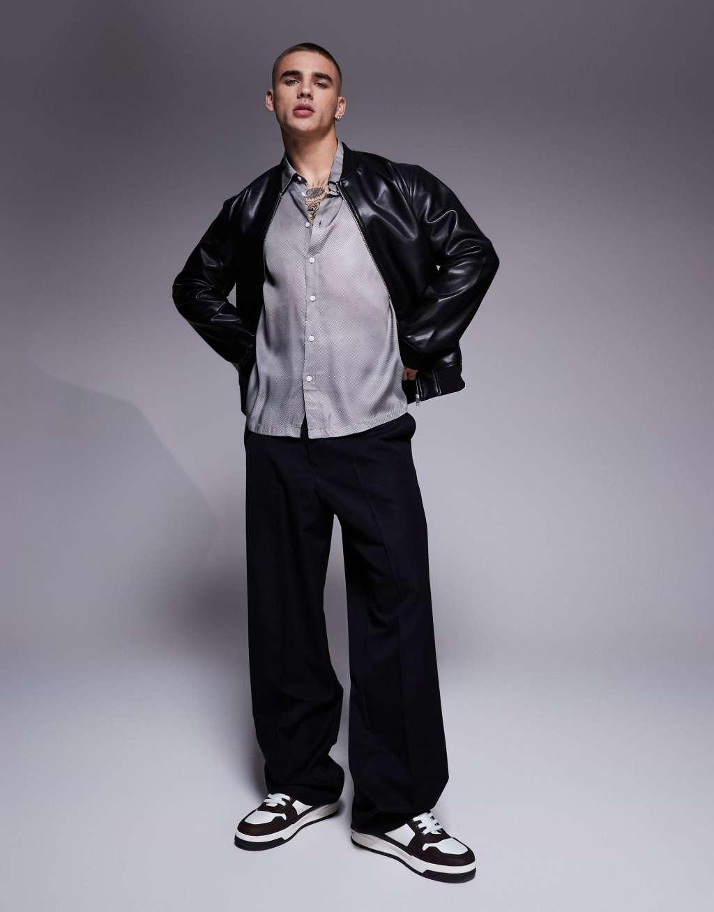 Armani Exchange short sleeve printed shirt in gray Product Image