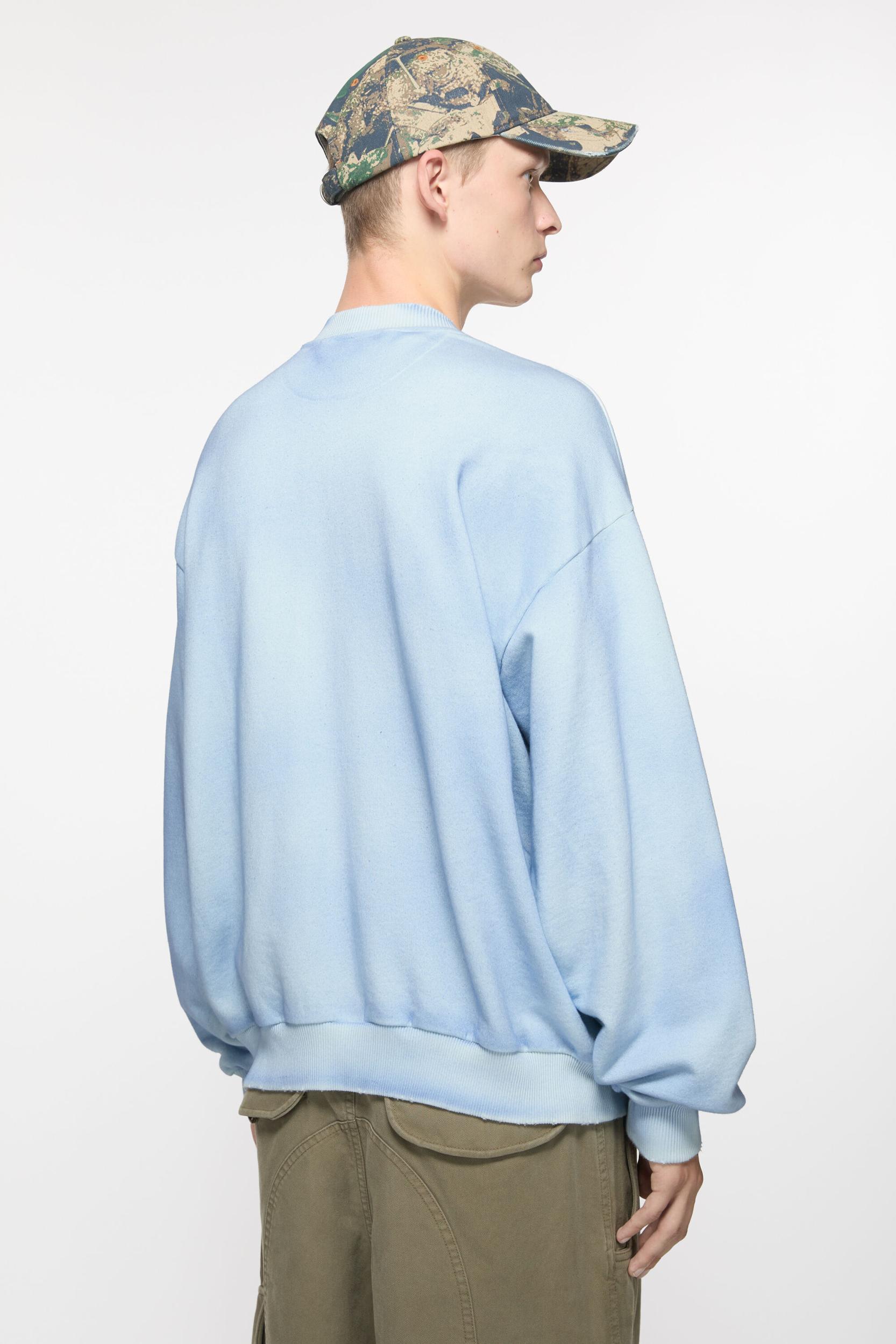 Zip sweater logo Product Image