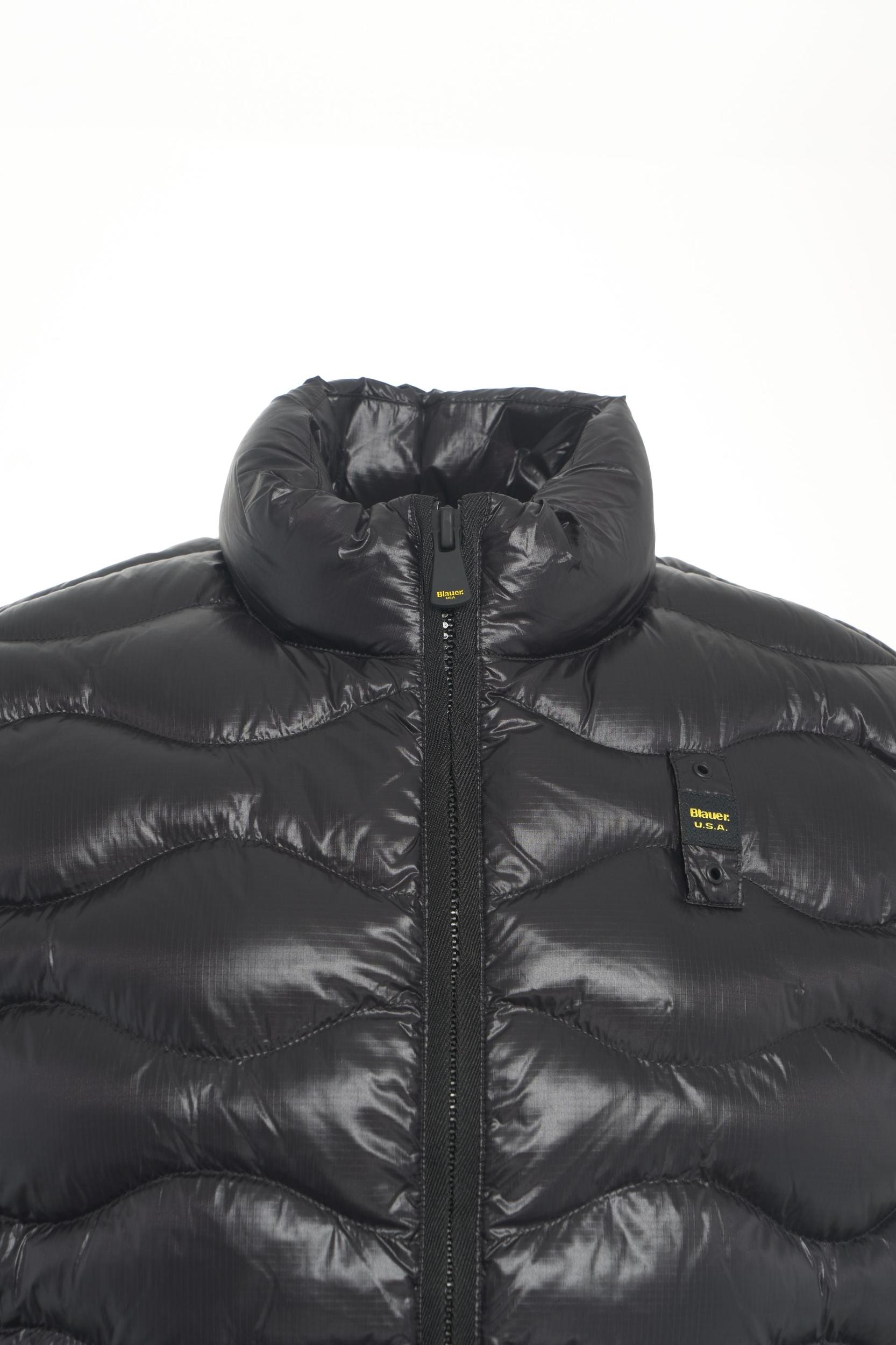 Quilted gilet Product Image