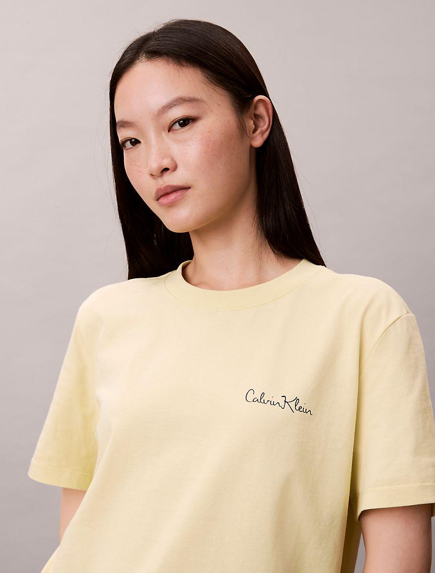 Small Script Logo Classic T-Shirt Product Image