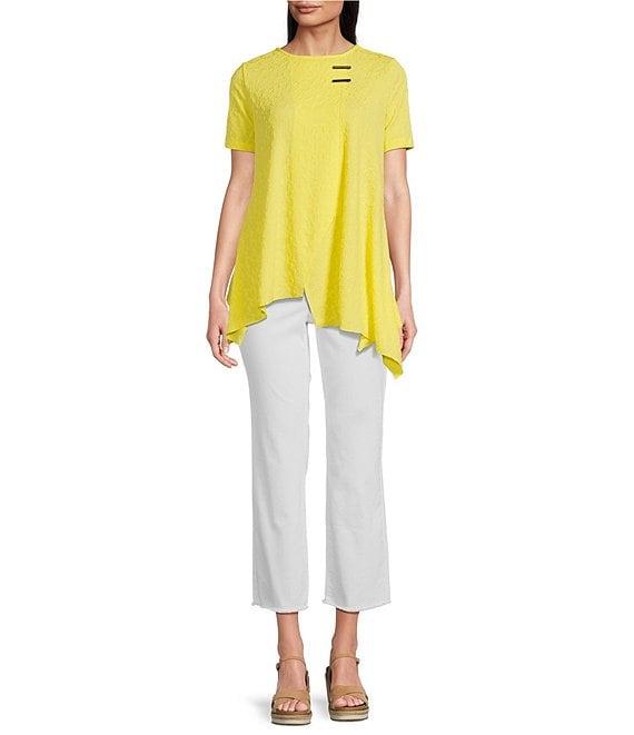 Calessa Petite Size Textured Knit Scoop Neck Short Sleeve Asymmetric Hem Tunic Product Image