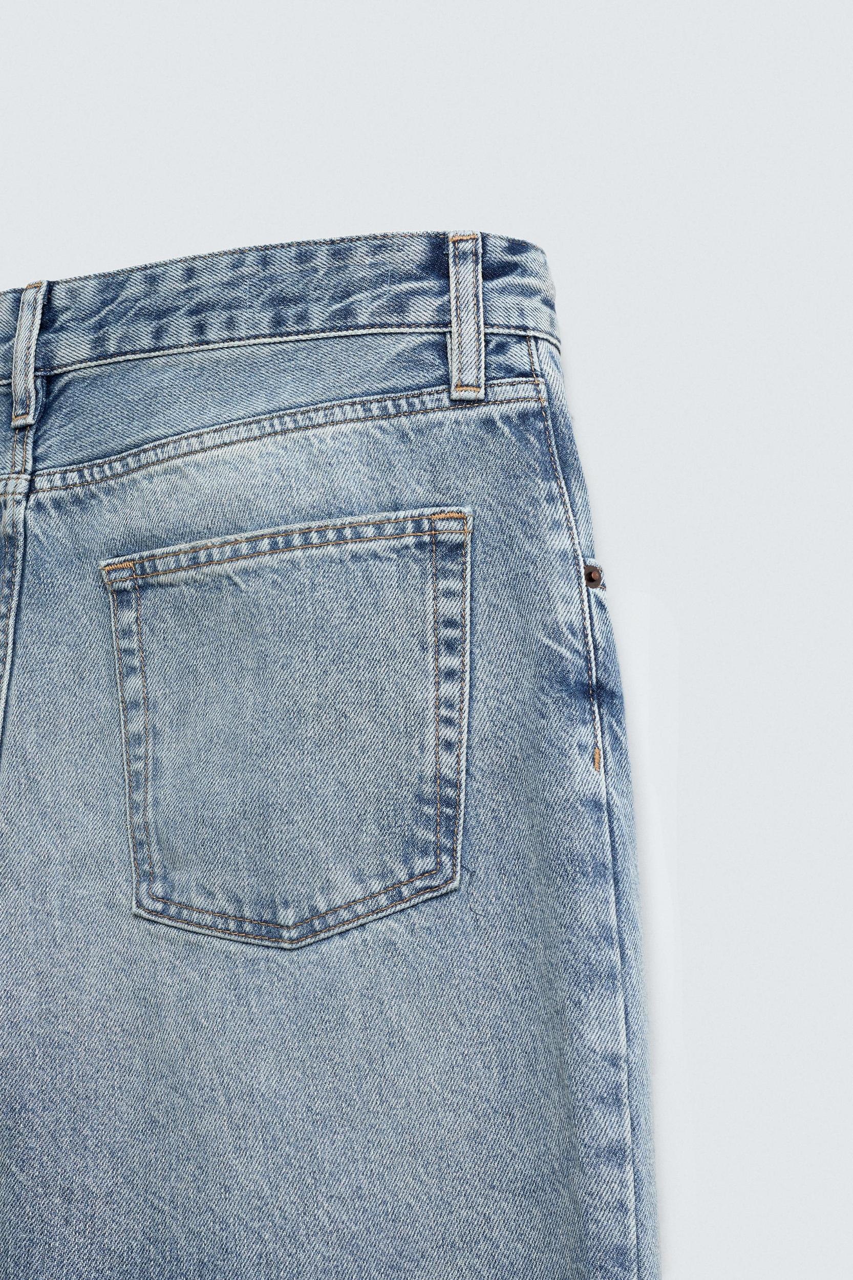 FLARE FIT JEANS Product Image