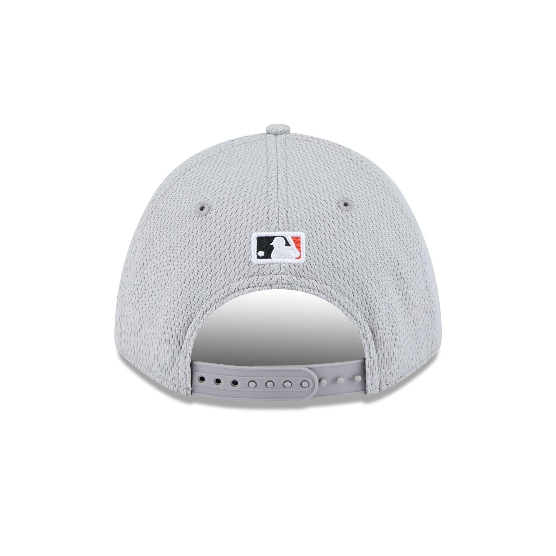 San Francisco Giants 2025 Clubhouse Gray 9FORTY M-Crown Snapback Hat Male Product Image