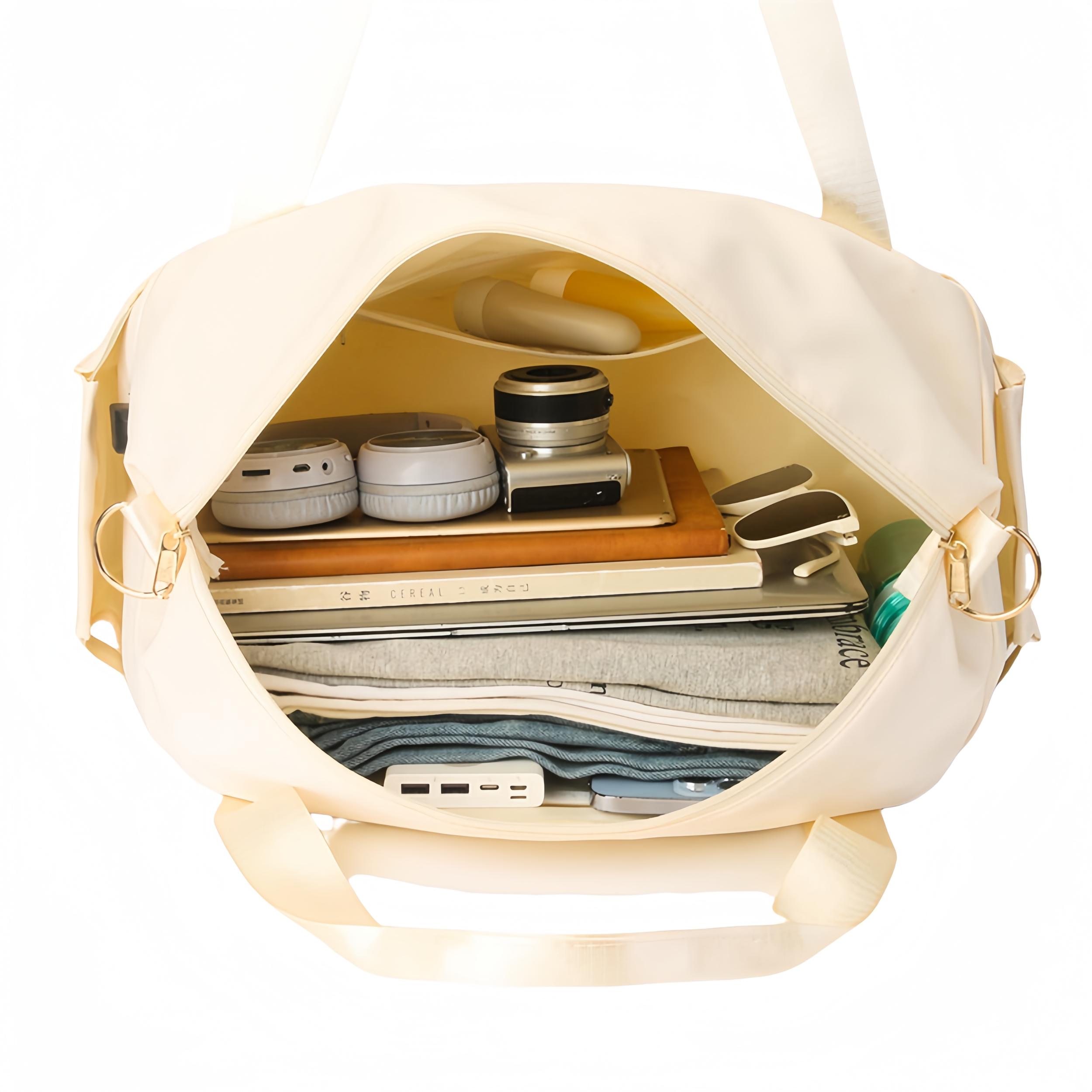 Lior Weekender Travel Bag Product Image