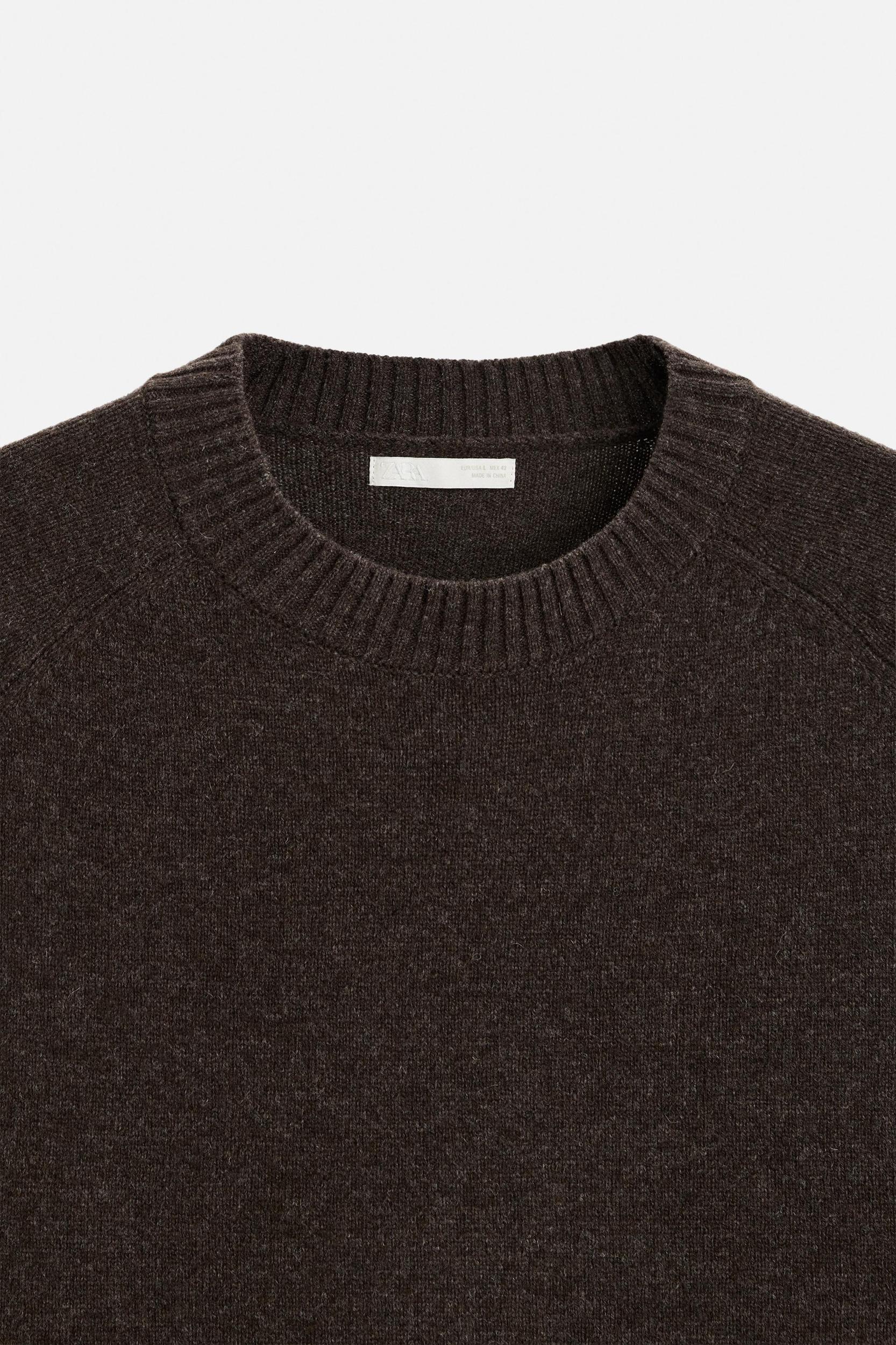 WOOL KNIT VEST Product Image