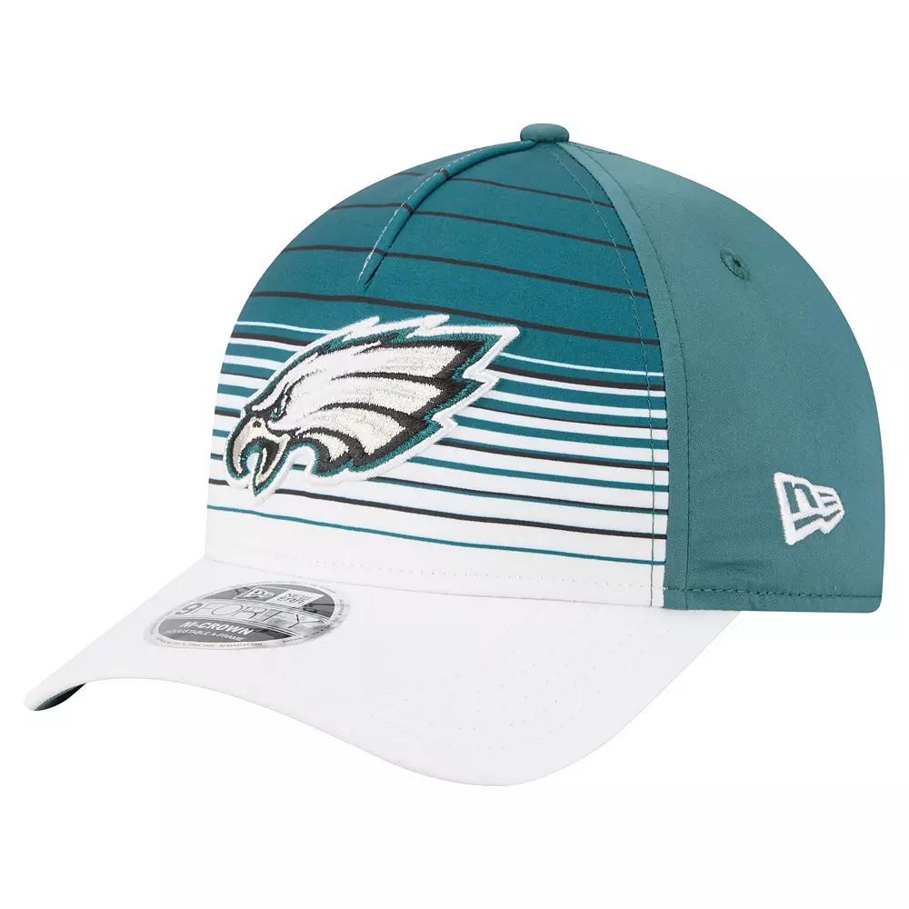 Men's New Era  White/Midnight Green Philadelphia Eagles Adventure Gradient 9FORTY M-Crown A-Frame Adjustable Hat Product Image