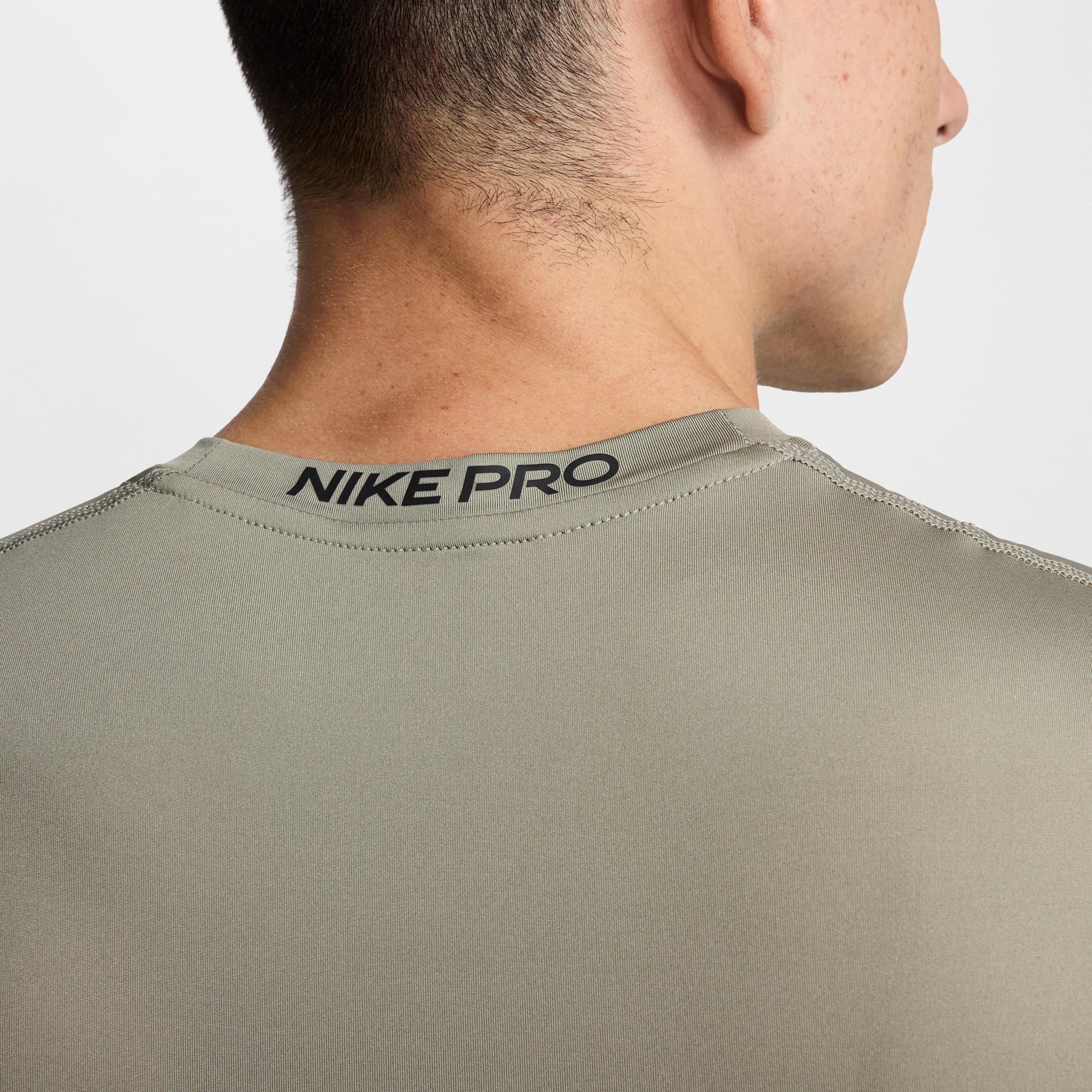 Men's Nike Pro Dri-FIT Slim Sleeveless Top Product Image