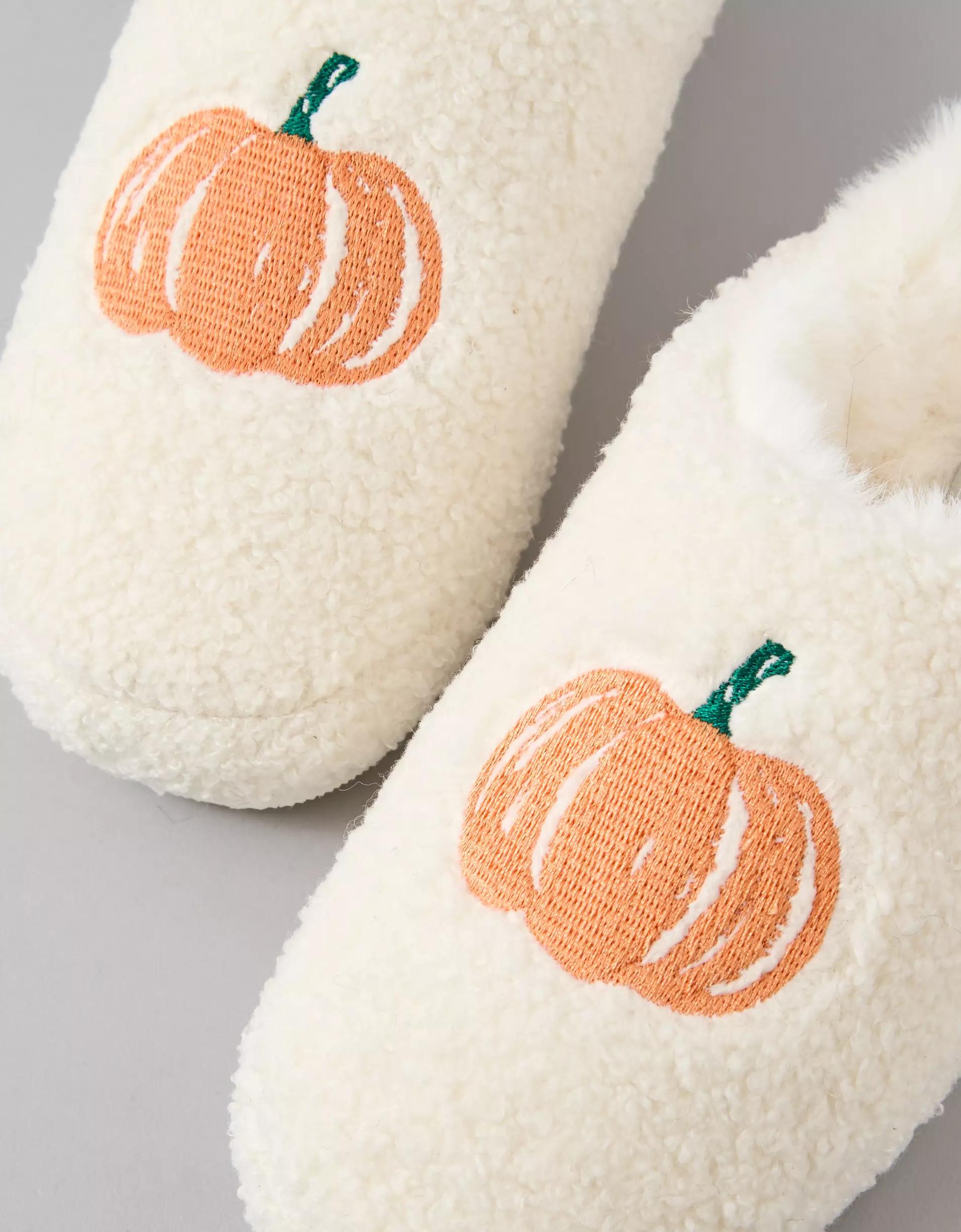 AE Pumpkin Scuff Slipper Product Image