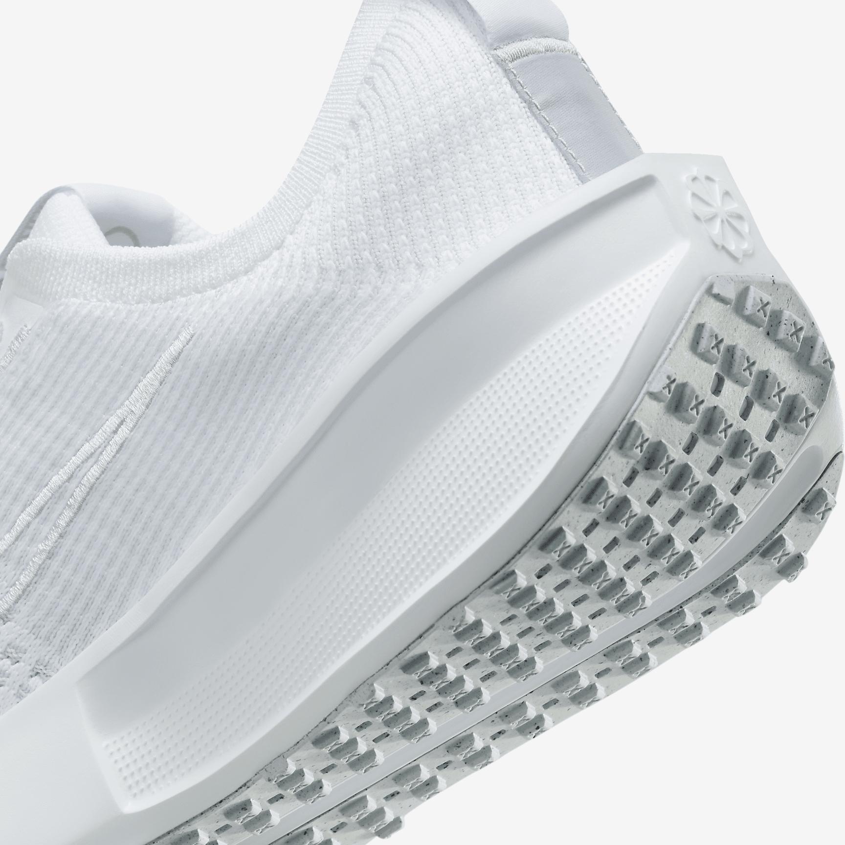 Nike Womens Interact Run Road Running Shoes | FD2292-104 Product Image