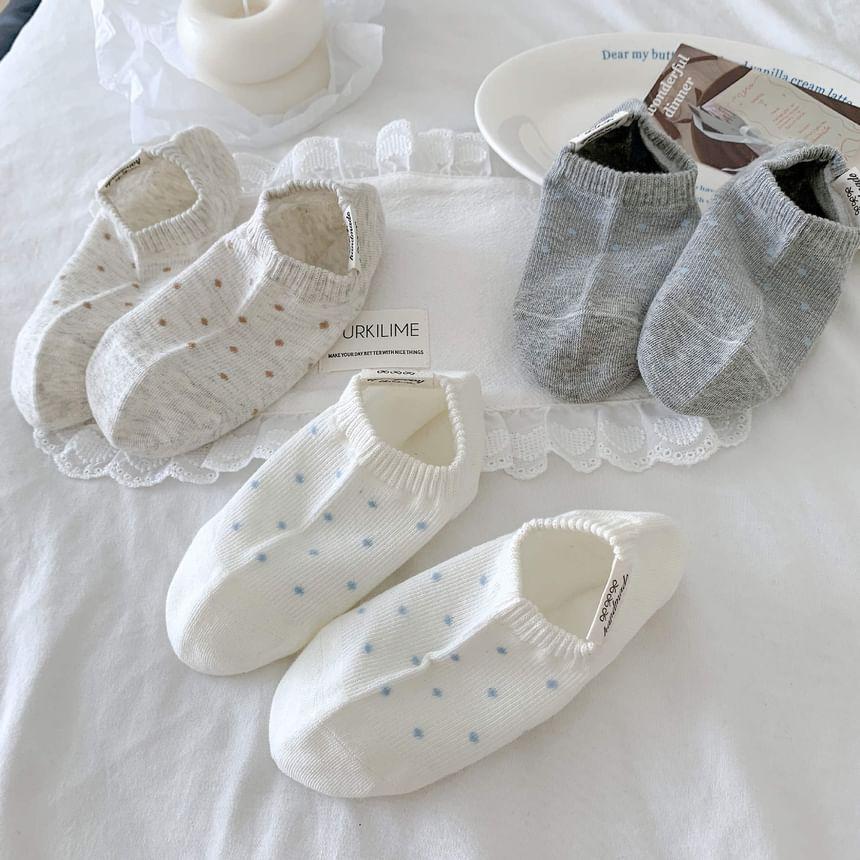 Dotted No Show Socks Product Image
