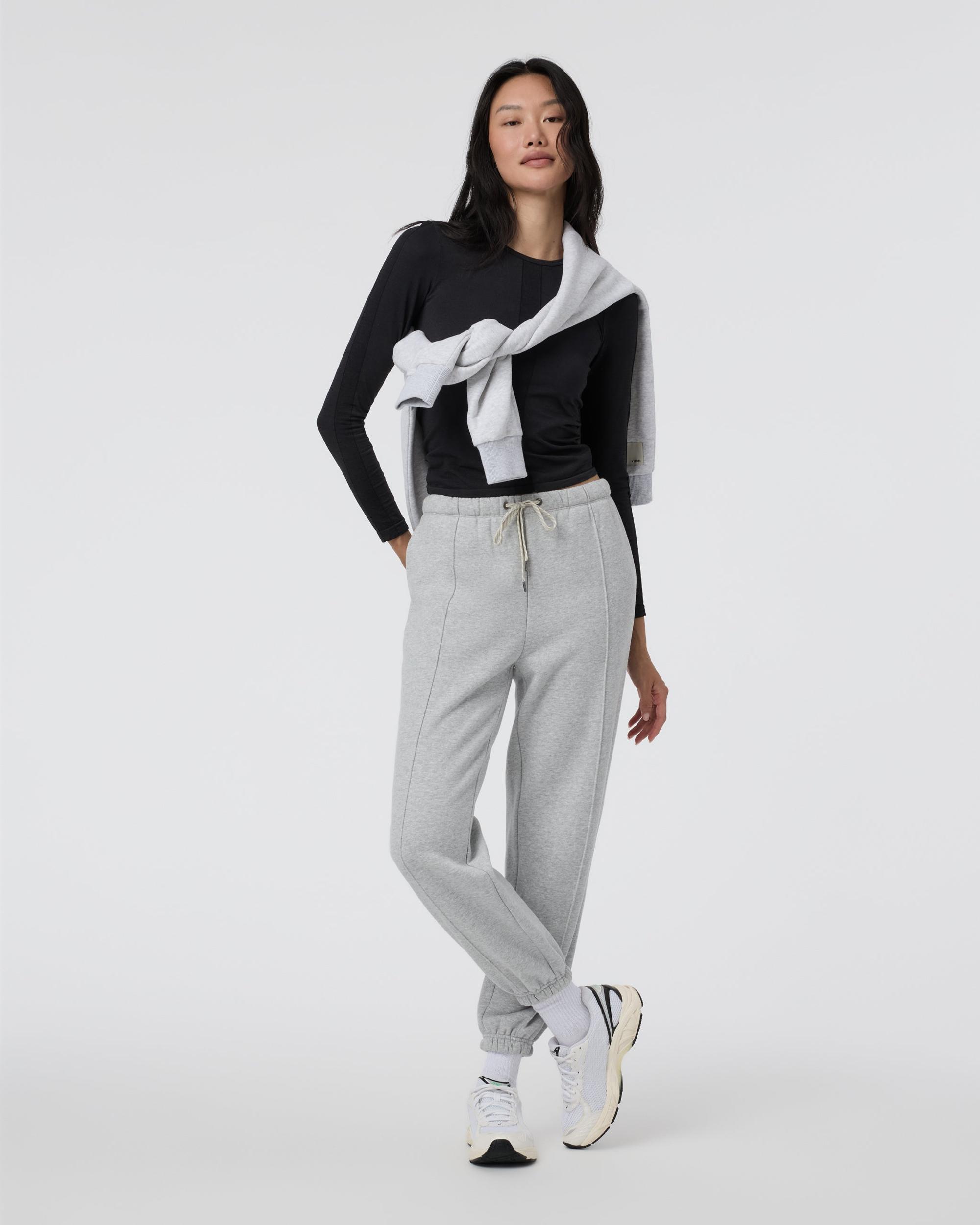 Long Sleeve Apres Sport Seamless Top Product Image