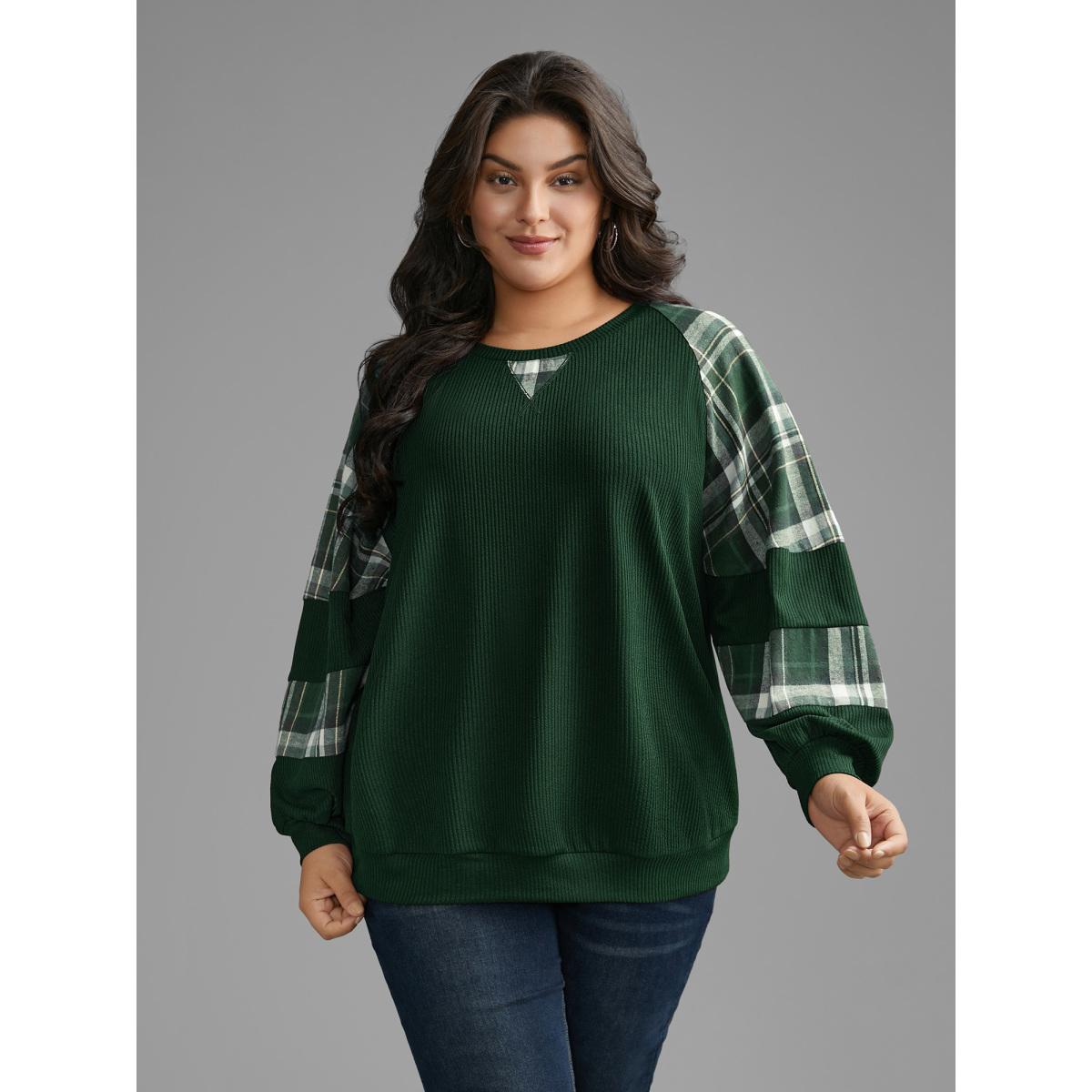 Plus Size Plaid Patchwork Raglan Sleeve Sweatshirt Women DarkGreen Casual Texture Round Neck Everyday Sweatshirts BloomChic 12/L Product Image