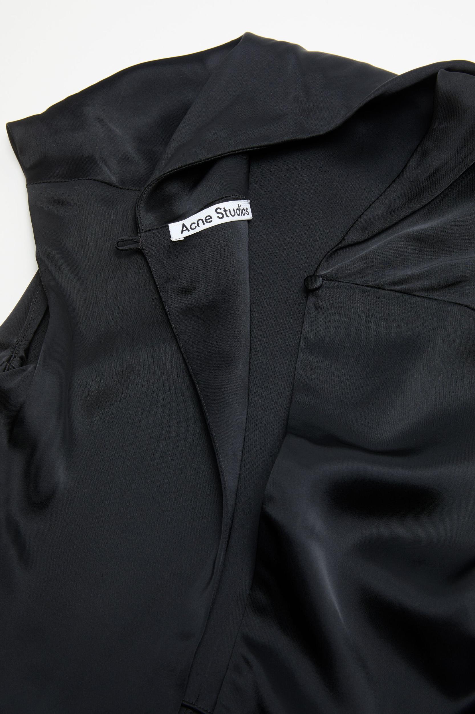 Satin sleeveless dress Product Image