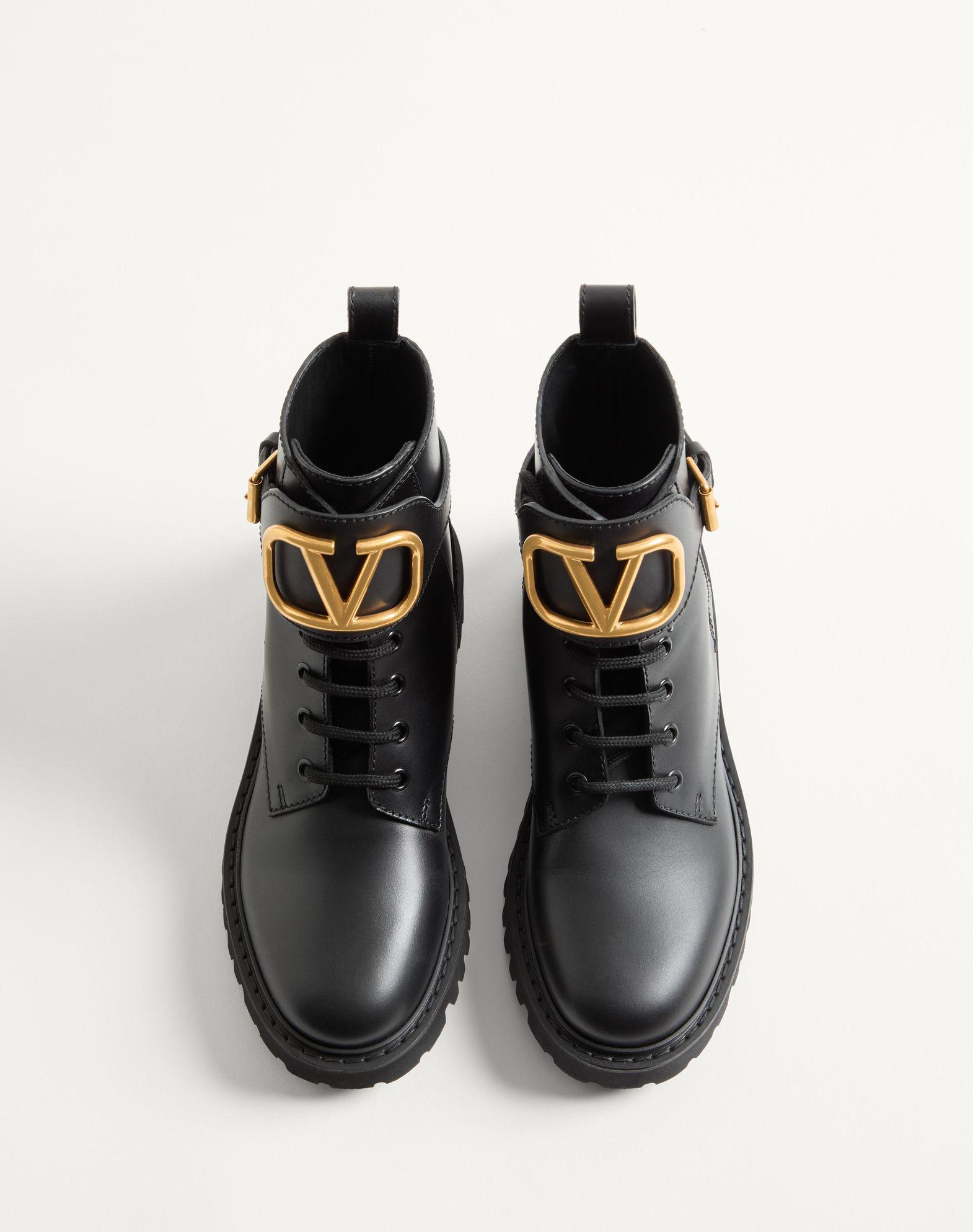 VLOGO SIGNATURE CALFSKIN COMBAT BOOT 35MM / .8 IN. Product Image
