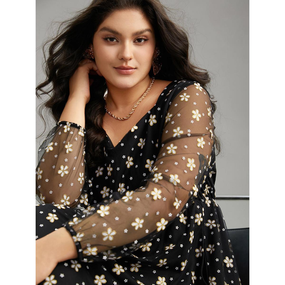 Plus Size Floral Lace Mesh Pocket Elastic Waist Dress Black Women Party Elastic cuffs Square Neck Long Sleeve Curvy Midi Dress BloomChic 30/6X Product Image