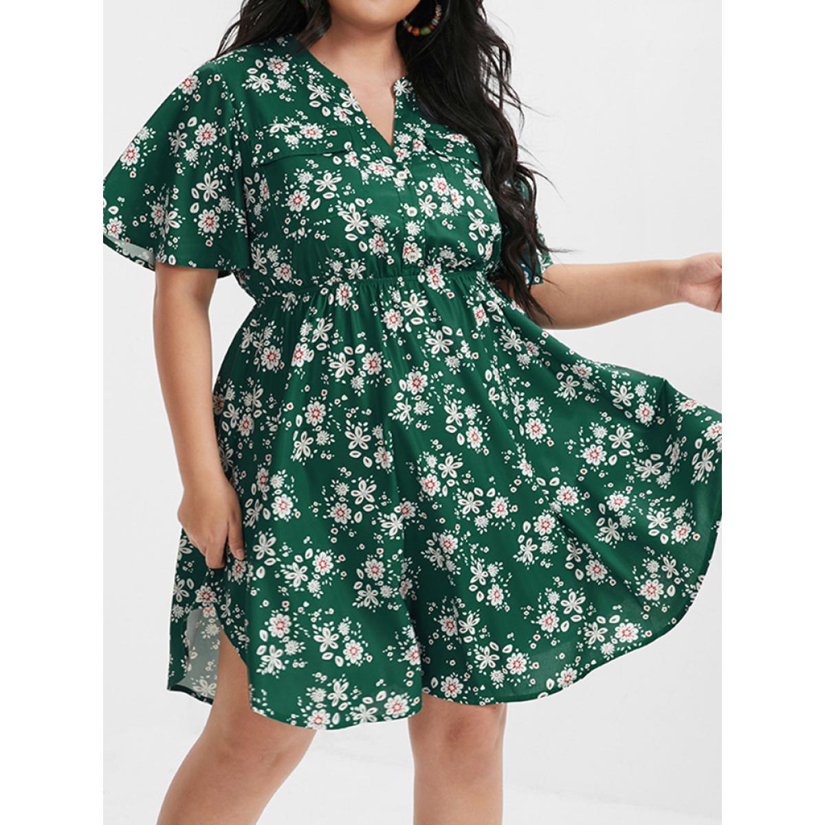 Plus Size Floral Pocket Ruffled V Neck Short Dress DarkGreen Women Elegant Printed V-neck Short sleeve Curvy Knee Dress BloomChic 26/4X Product Image