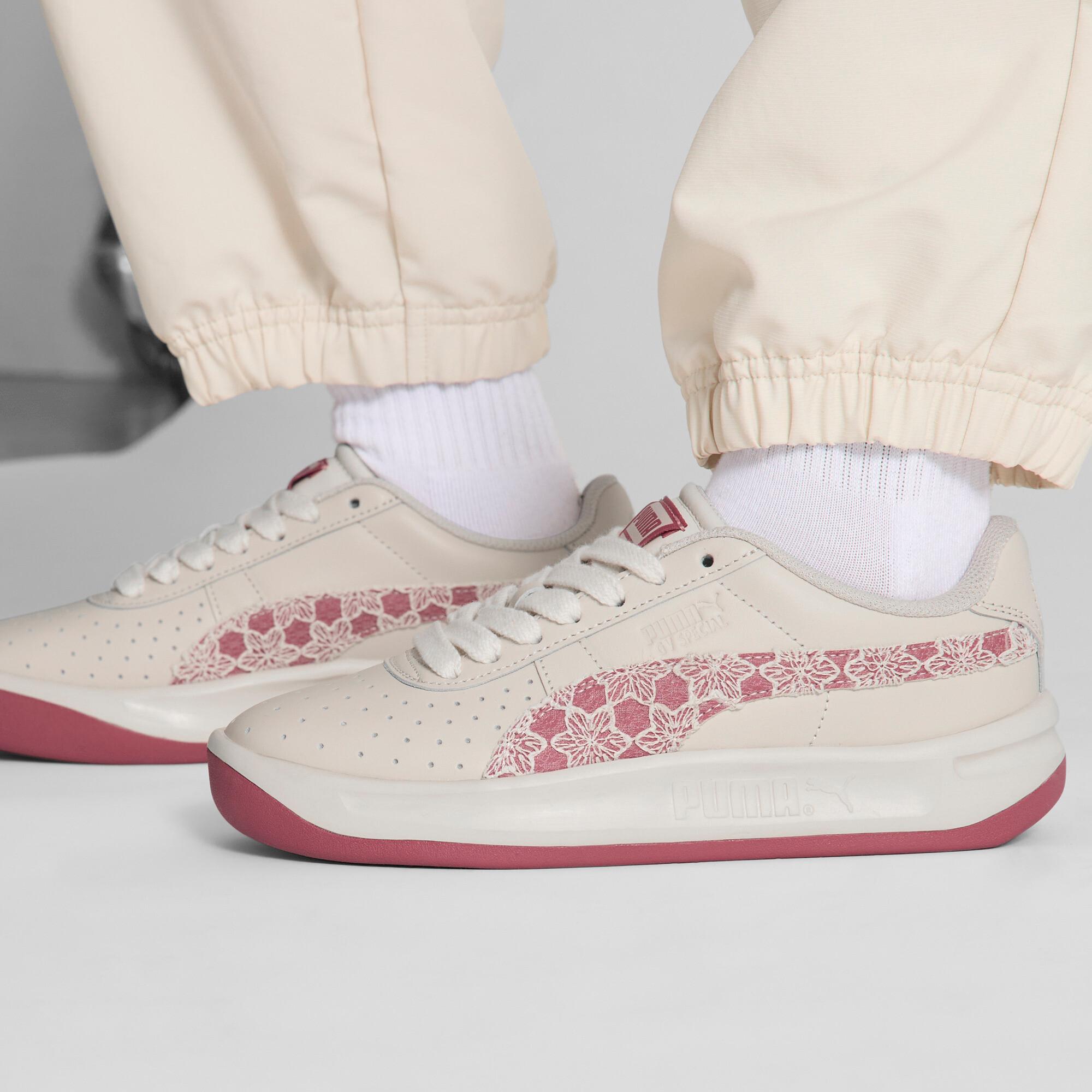 PUMA GV Special Bloom Women's Sneakers Product Image