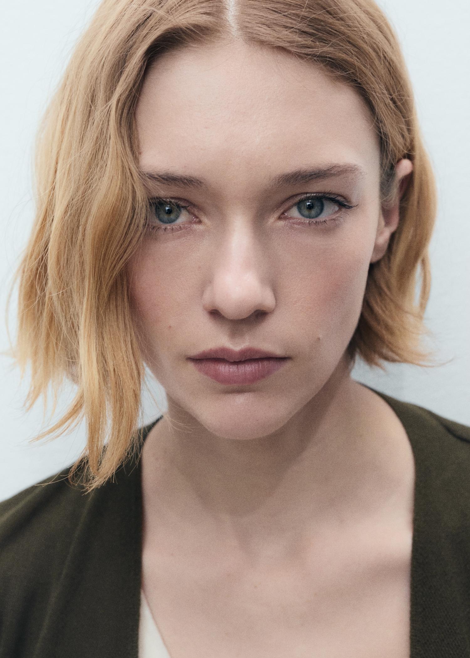 Knitted cropped cardigan - Women | MANGO USA Product Image