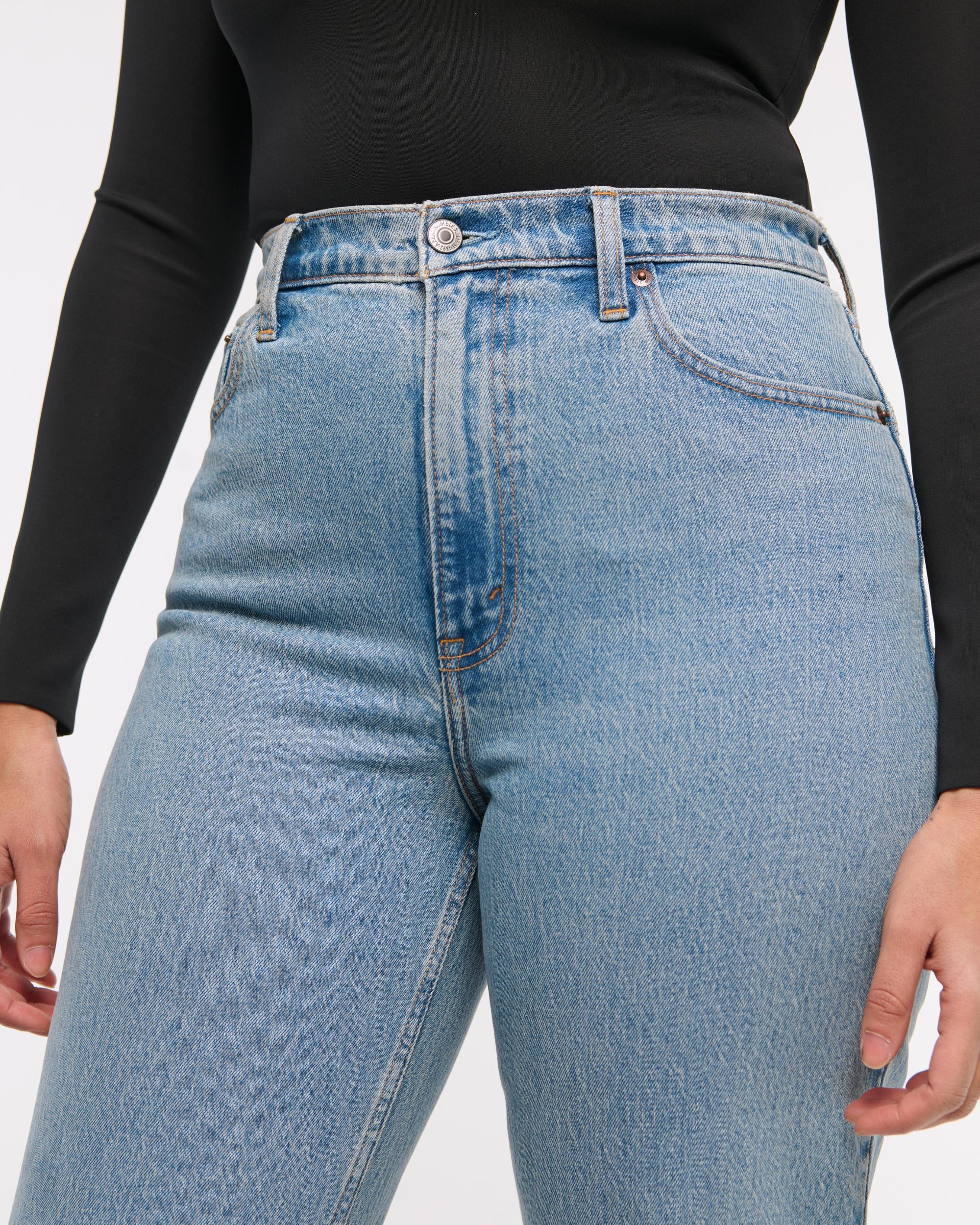 Curve Love Ultra High Rise 90s Straight Jean Product Image