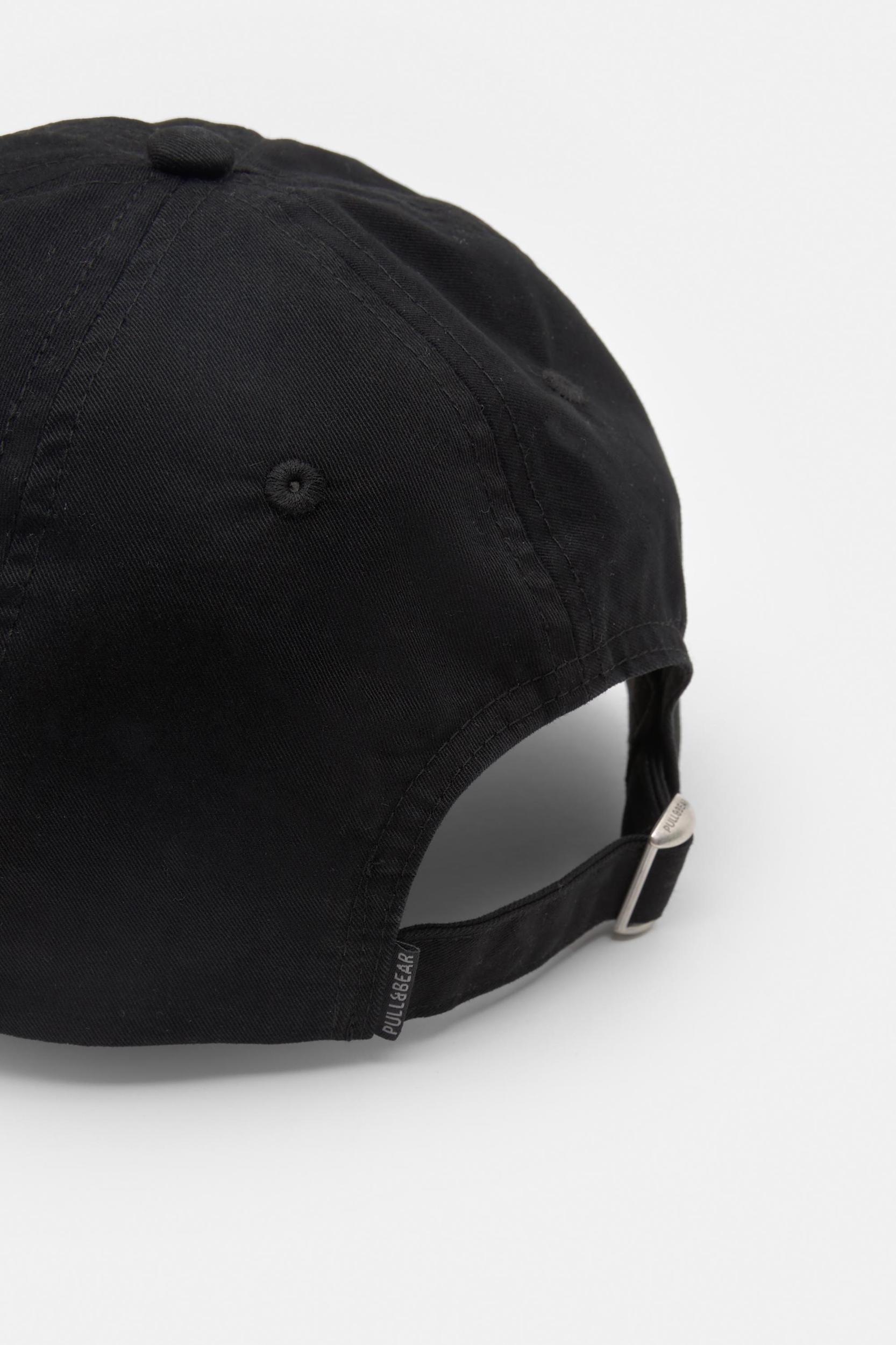 Black cap with embroidery Product Image