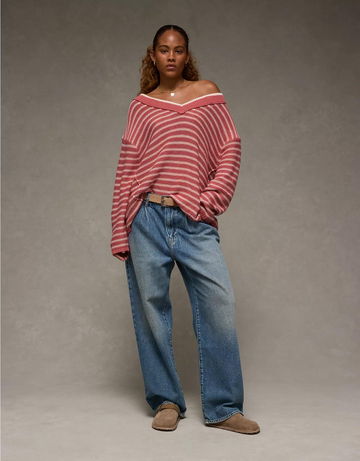 AE Big Hug V-Neck Sweater Product Image