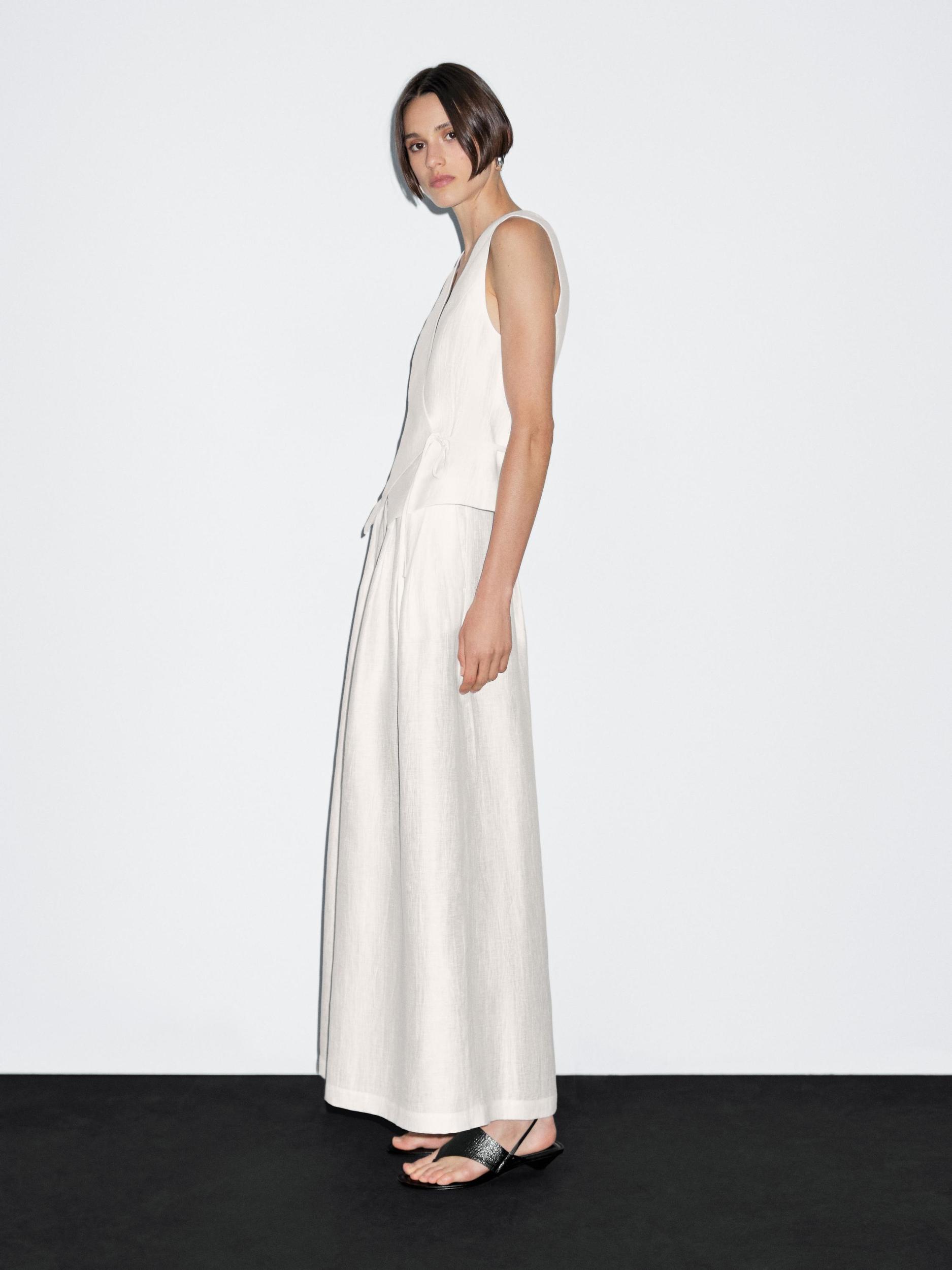 Wide-leg voluminous linen blend trousers Product Image