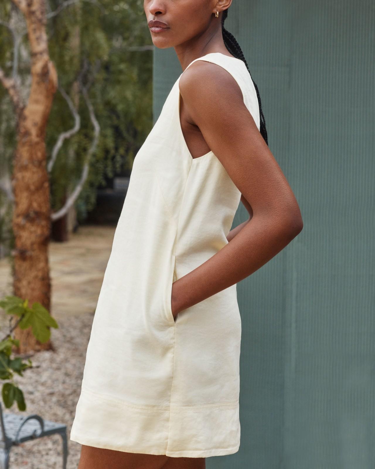 Womens Shift Dress in Stretch Linen by Everlane Product Image