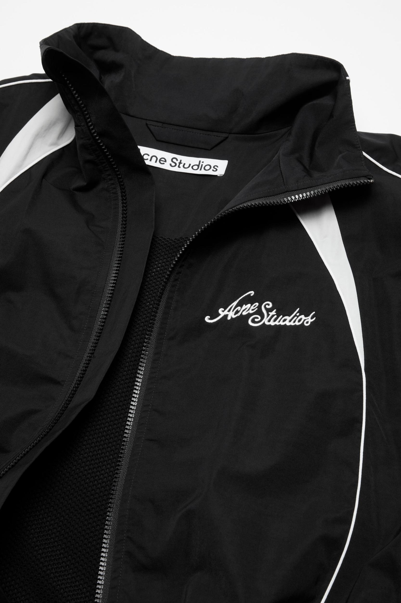 Technical logo jacket Product Image