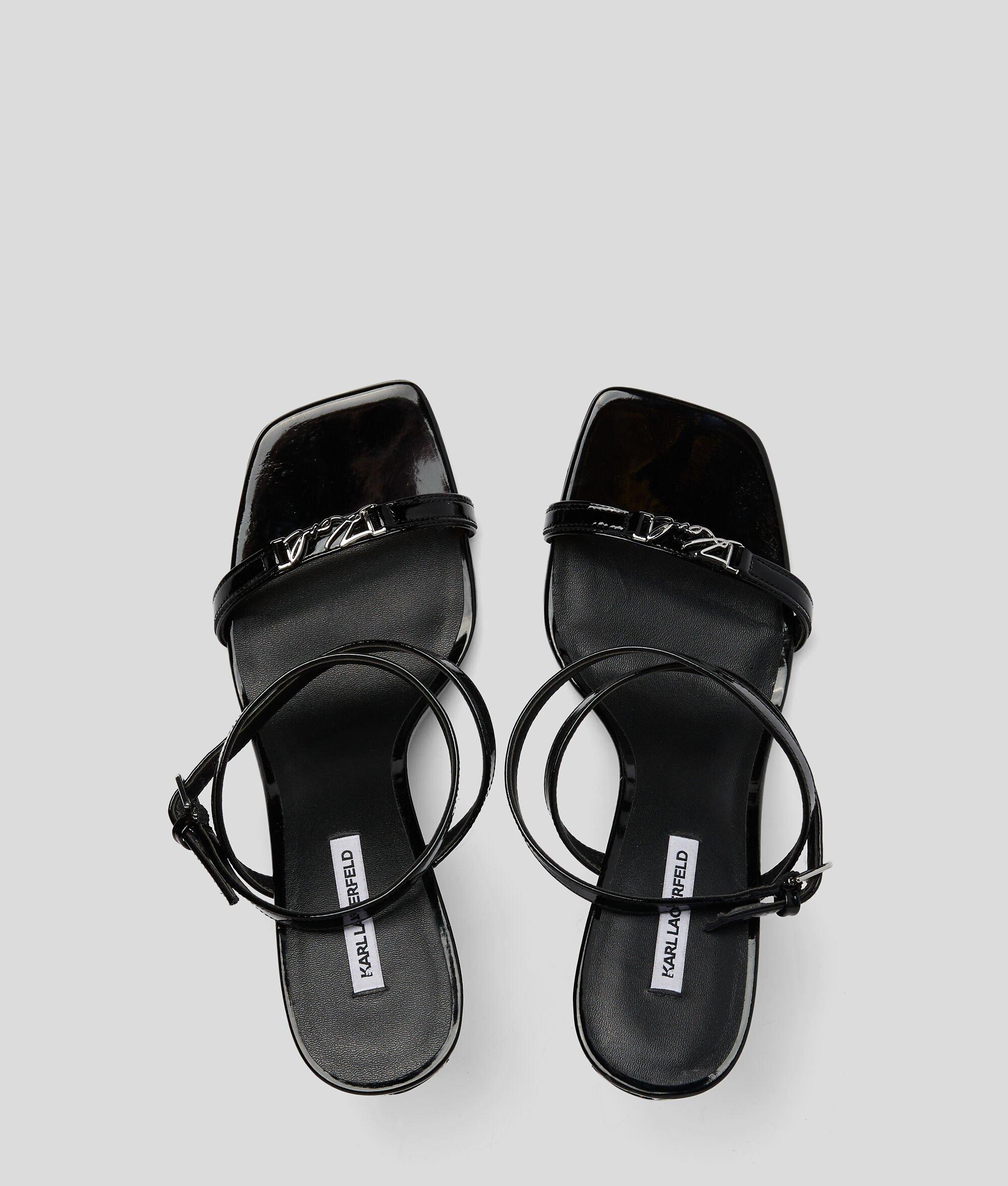 SIGNATURE WAVERLY WEDGES Product Image