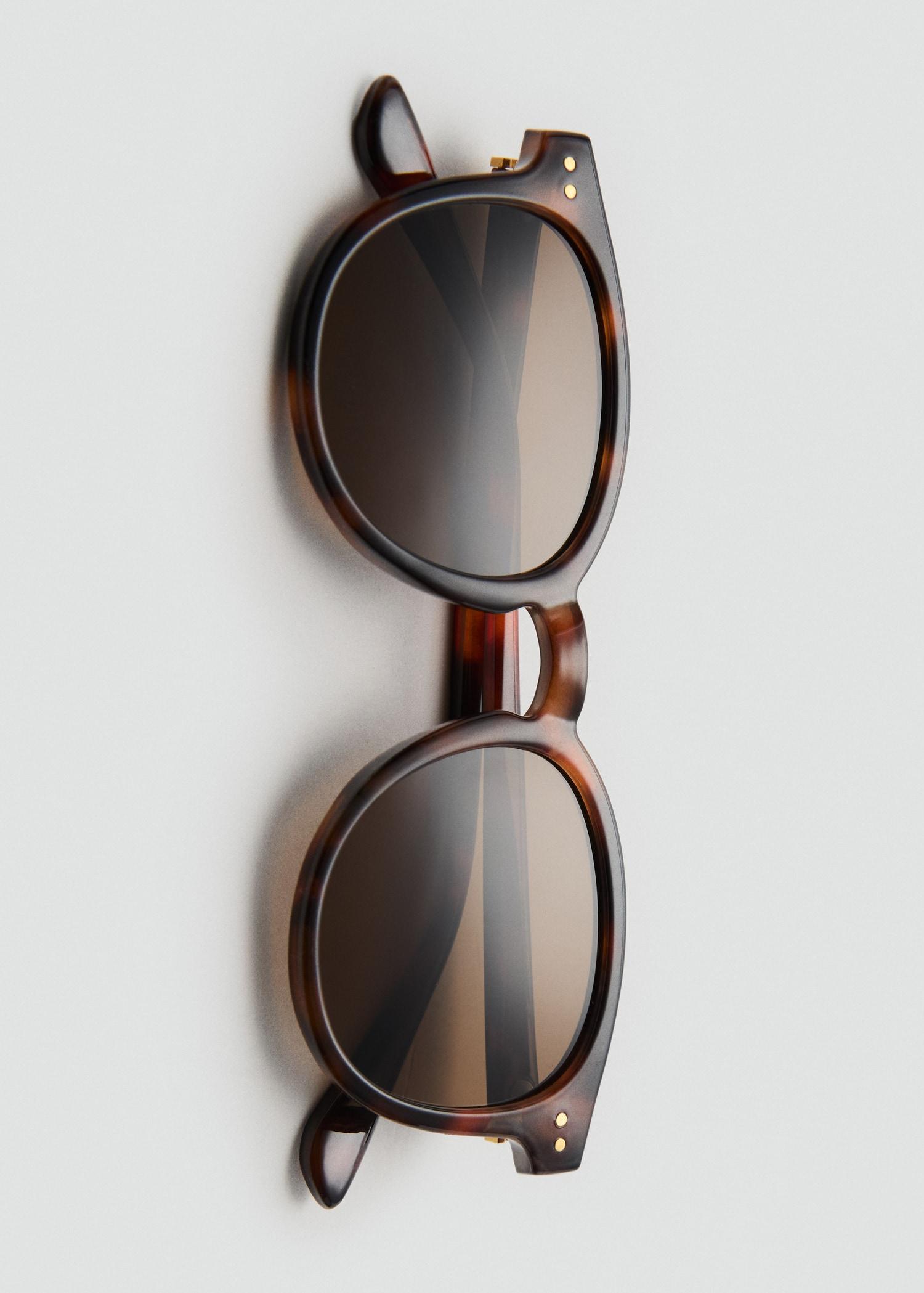 Round-framed sunglasses - Men | MANGO USA Product Image