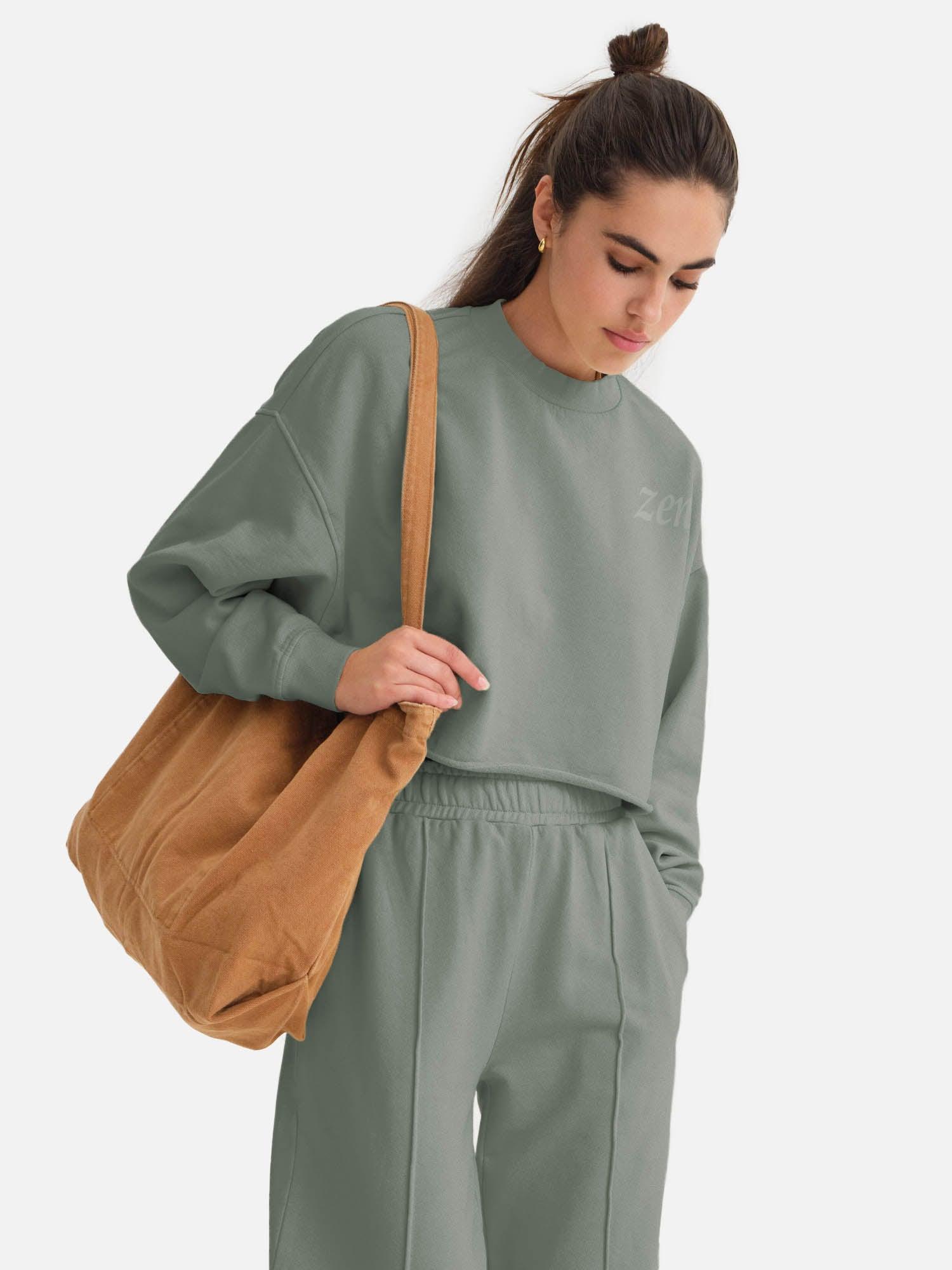 Organic Fleece Graphic Cropped Vintage Sweatshirt Female Product Image