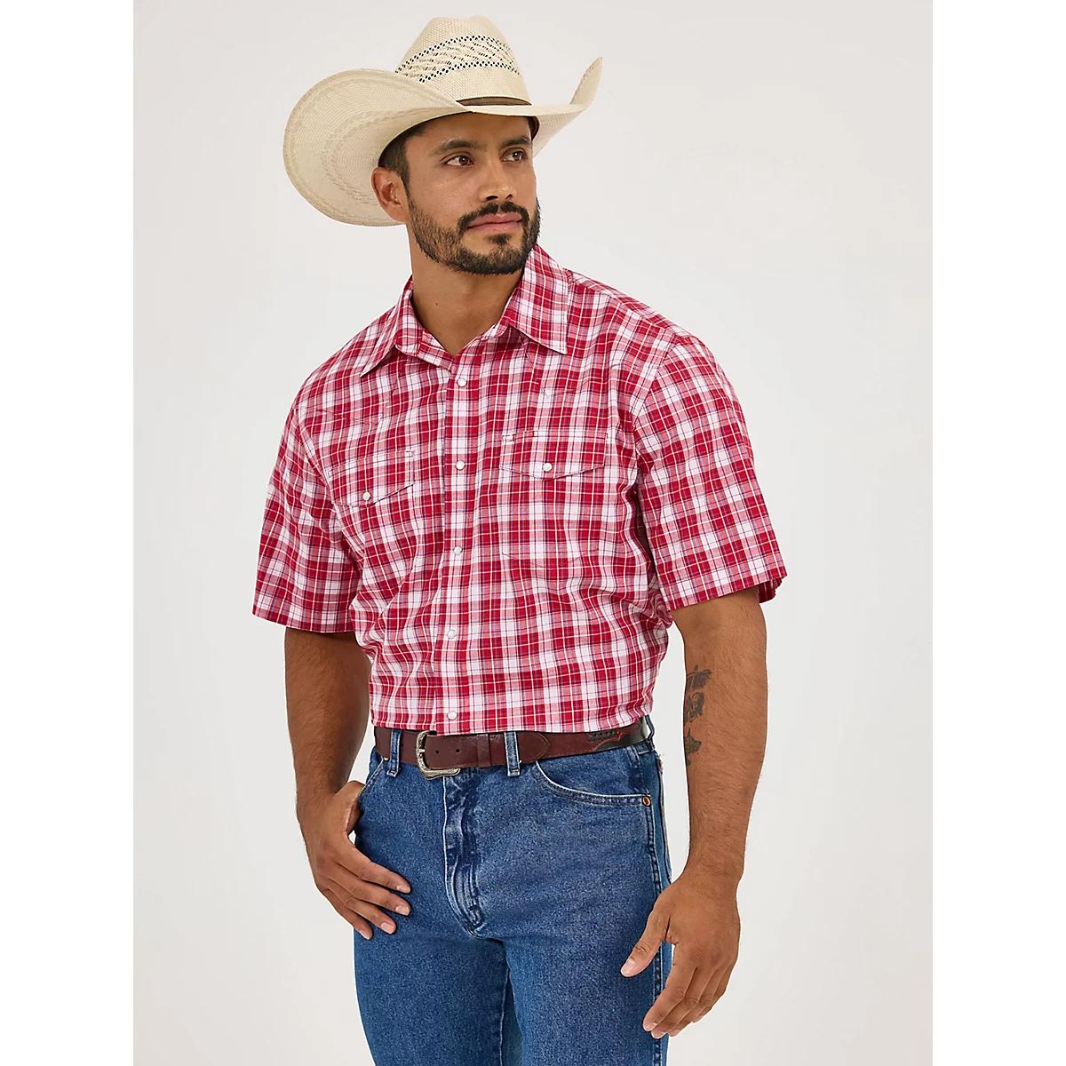 Men's Wrinkle Resist Short Sleeve Western Snap Plaid Shirt | Men's SHIRTS | Wrangler® Product Image