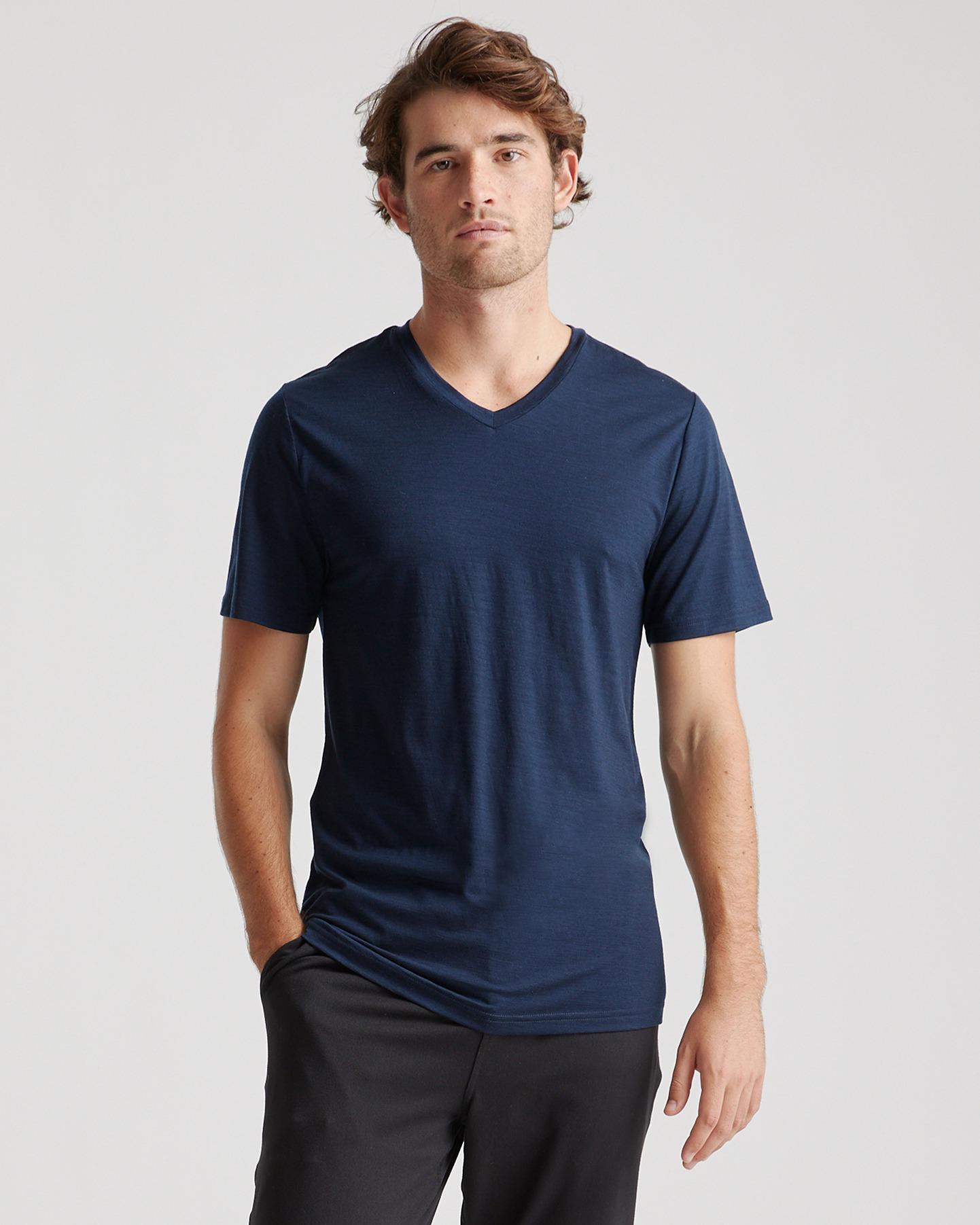 Quince | Men's 100% Merino Wool All-Season V-Neck Base Layer T-Shirt Merino/Cotton Product Image