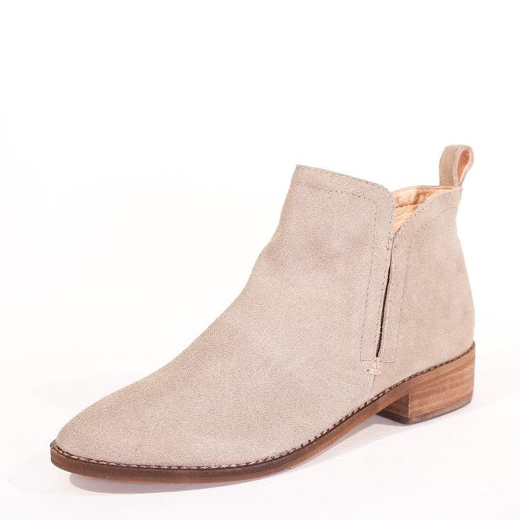 Kelly Chelsea Boots Product Image