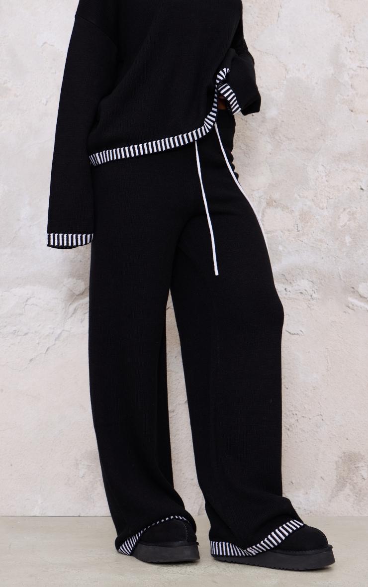 Monochrome Contrast Stitch Detail Knit Drawstring Waist Pants Product Image