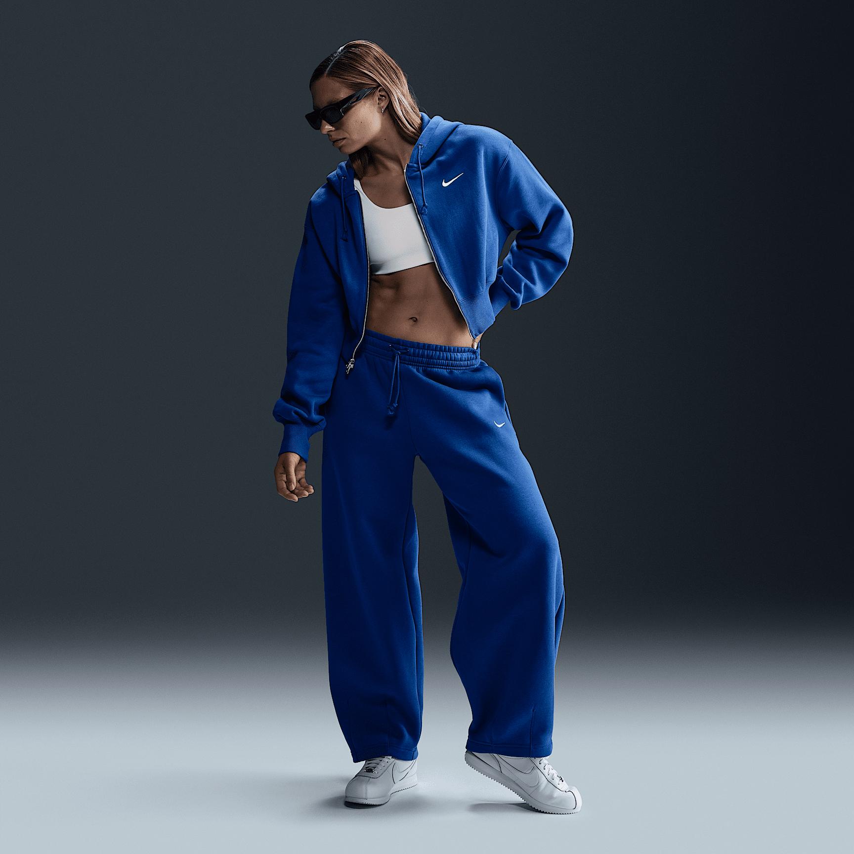 Nike Sportswear Phoenix Fleece Women's Loose Cropped Full-Zip Hoodie Product Image