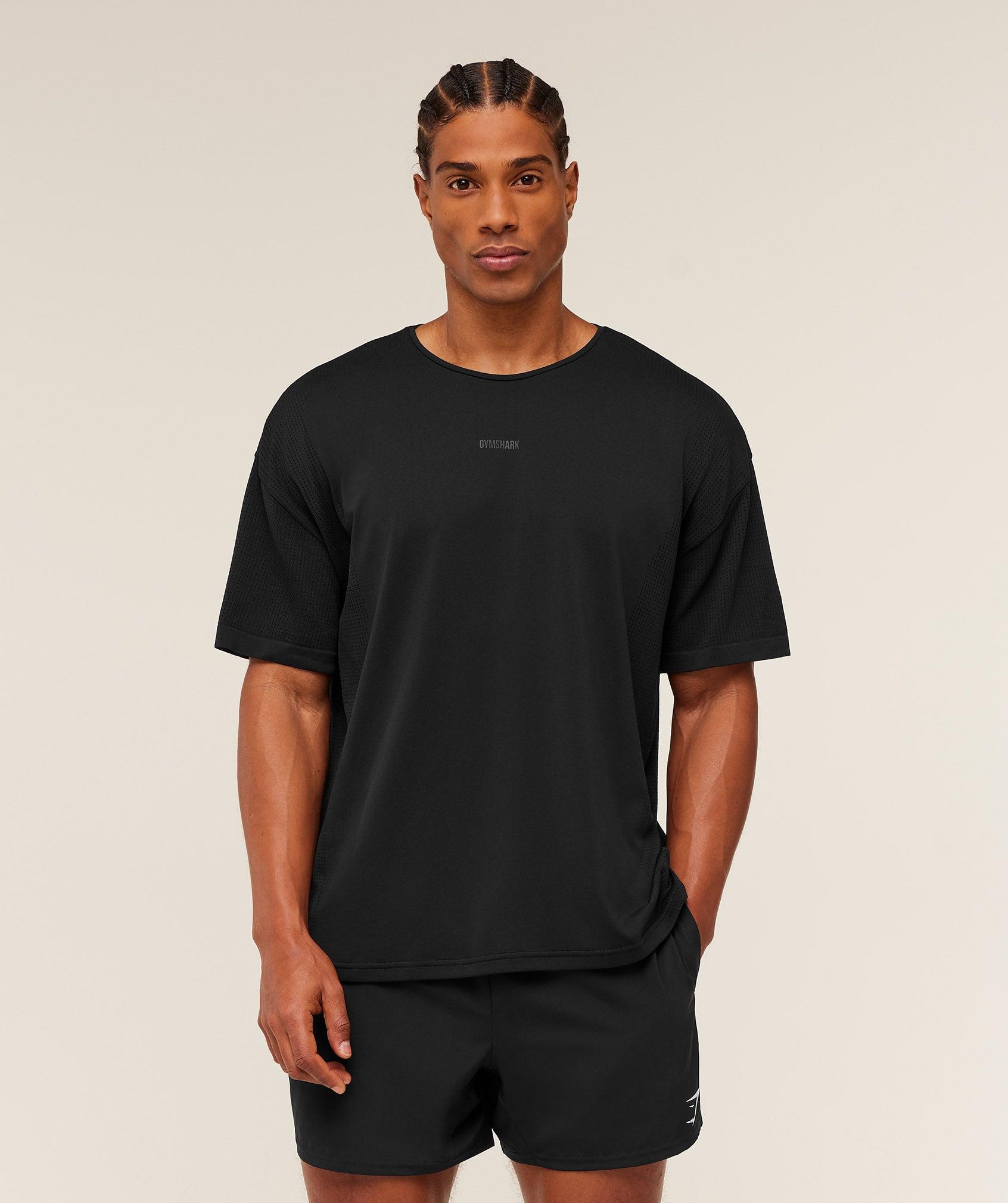 Gymshark Distance Seamless T-Shirt - Black Male Product Image