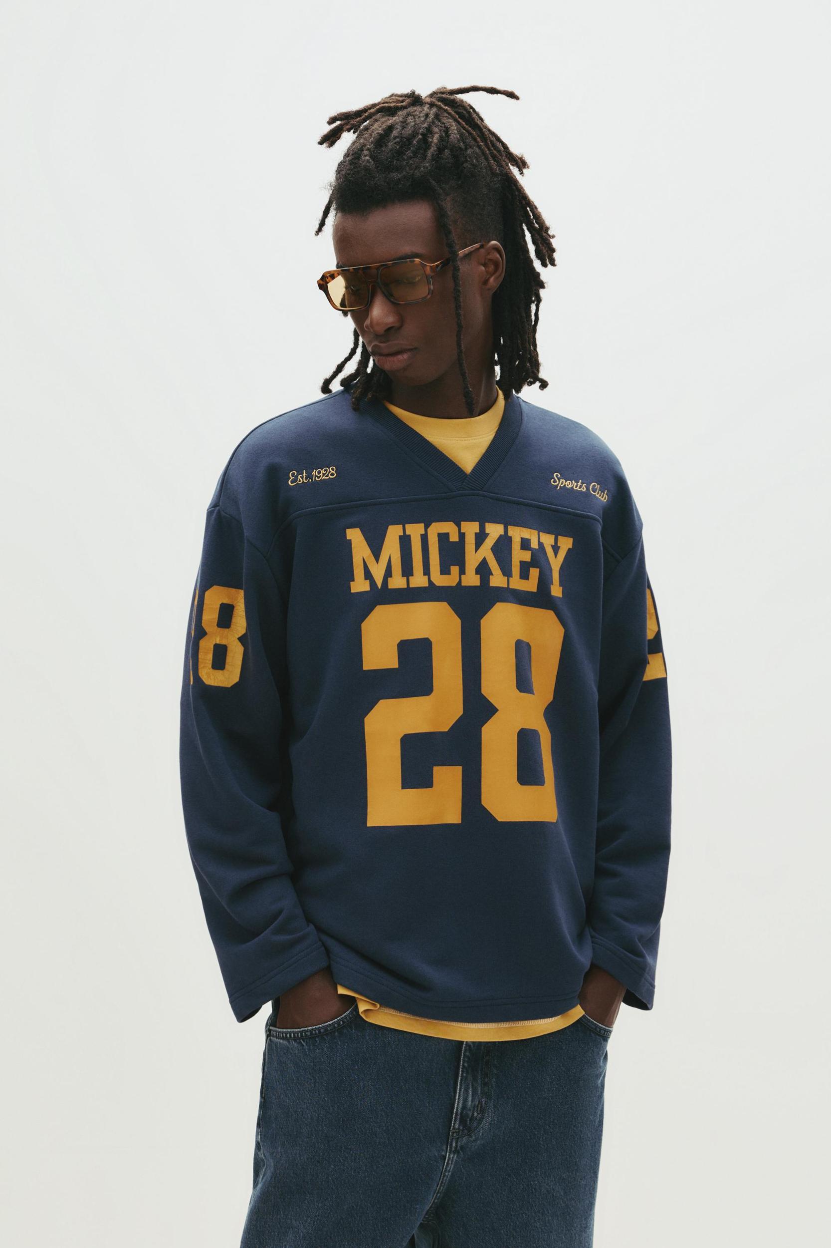 Mickey Mouse soccer sweatshirt Product Image