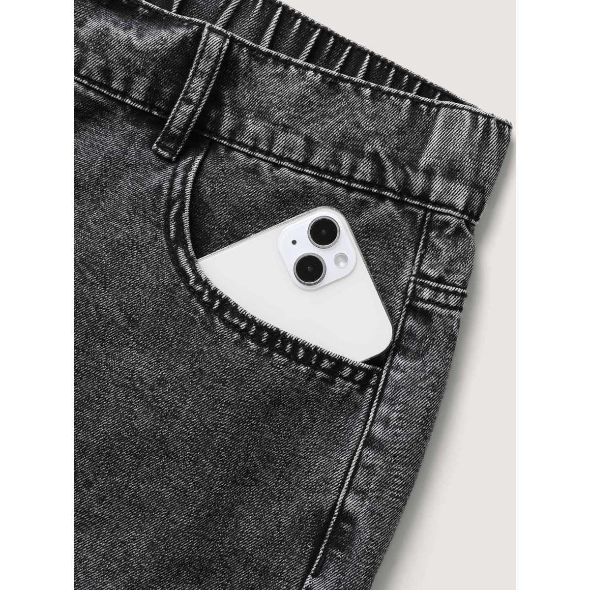 Plus Size Elastic Waistband Classic Cut Denim Shorts Women Denimcharcoal Non Mid Rise No stretch Casual Slanted pocket Leisure Denim Shorts BloomChic 10/M Product Image