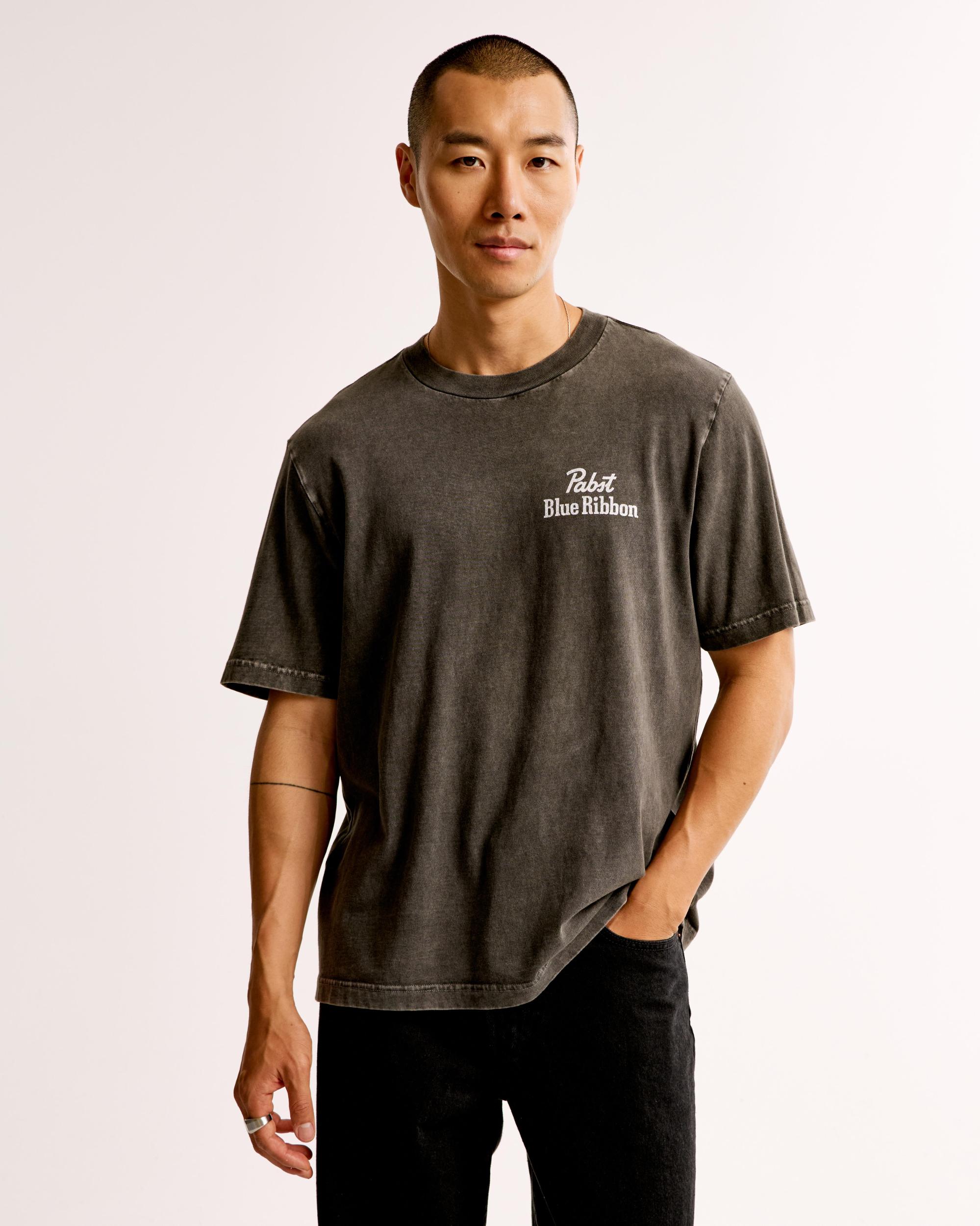 Pabst Blue Ribbon Vintage-Inspired Graphic Tee Product Image