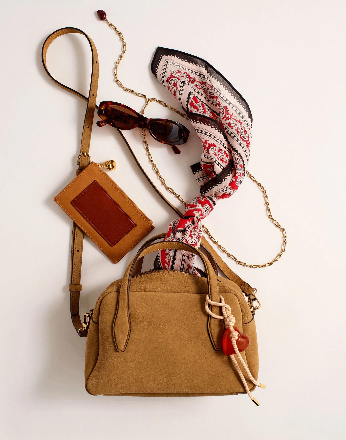 The Medium Crossbody Bag Product Image
