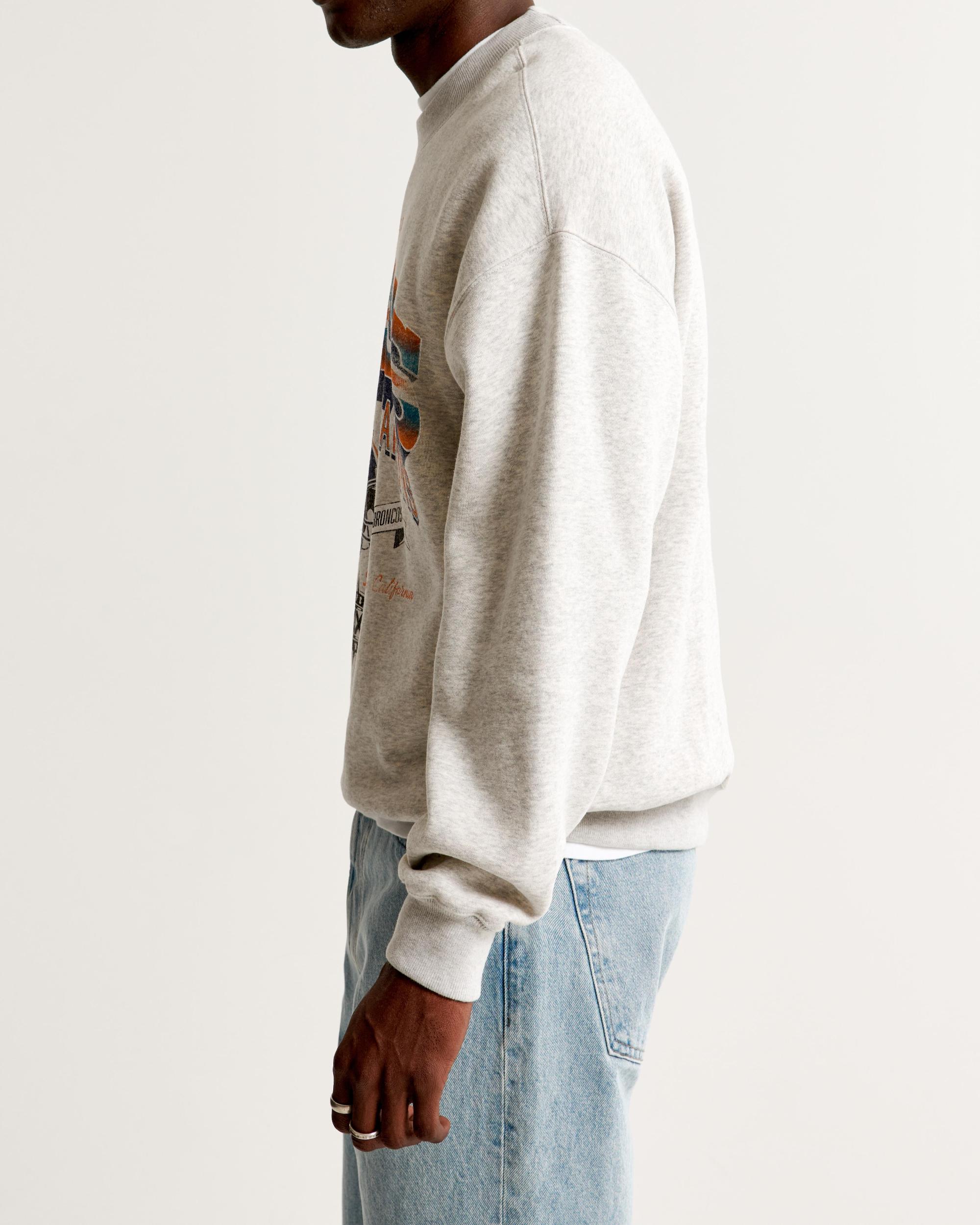 New England Patriots Graphic Crew Sweatshirt Product Image