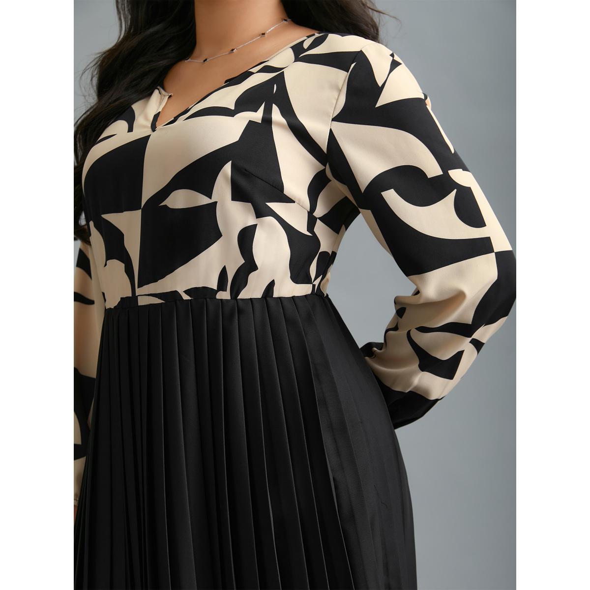 Plus Size Notched Geometric Print Pleated Dress Black Women At the Office Pleated Flat collar with V-notch Long Sleeve Curvy BloomChic 14-16/1X Product Image