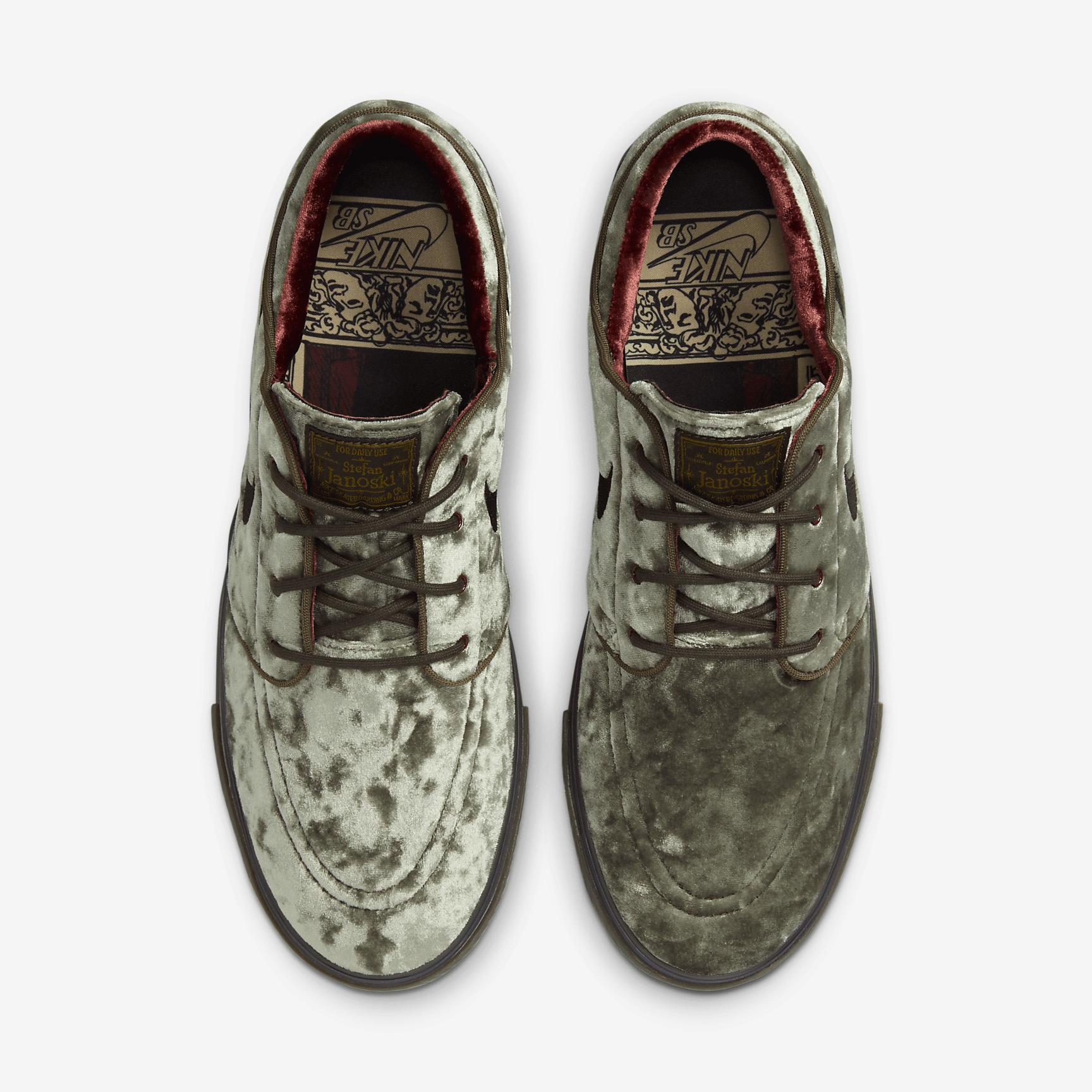 Nike SB Zoom Janoski OG+ SE Skate Shoes Product Image