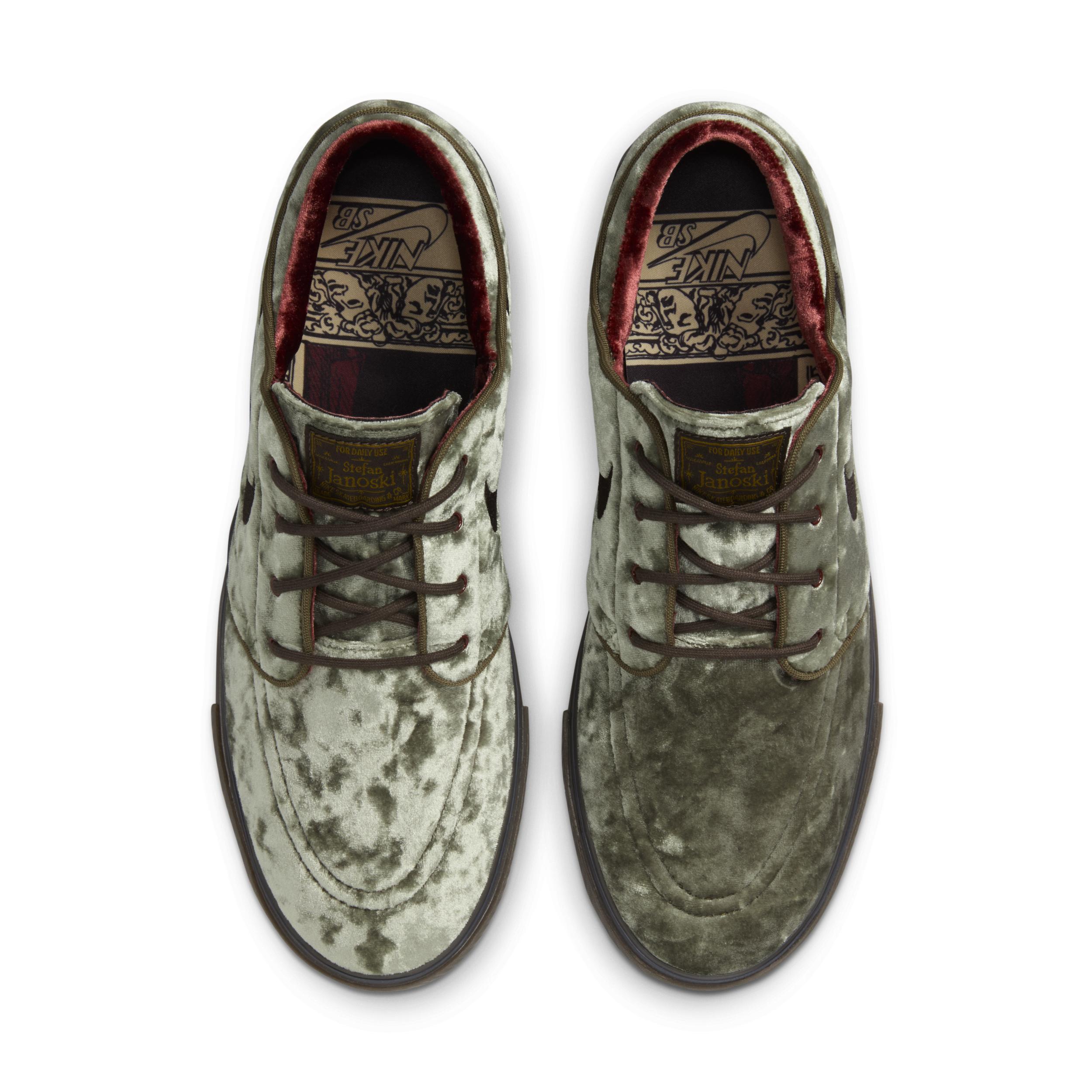 Nike SB Zoom Janoski OG+ SE Skate Shoes Product Image